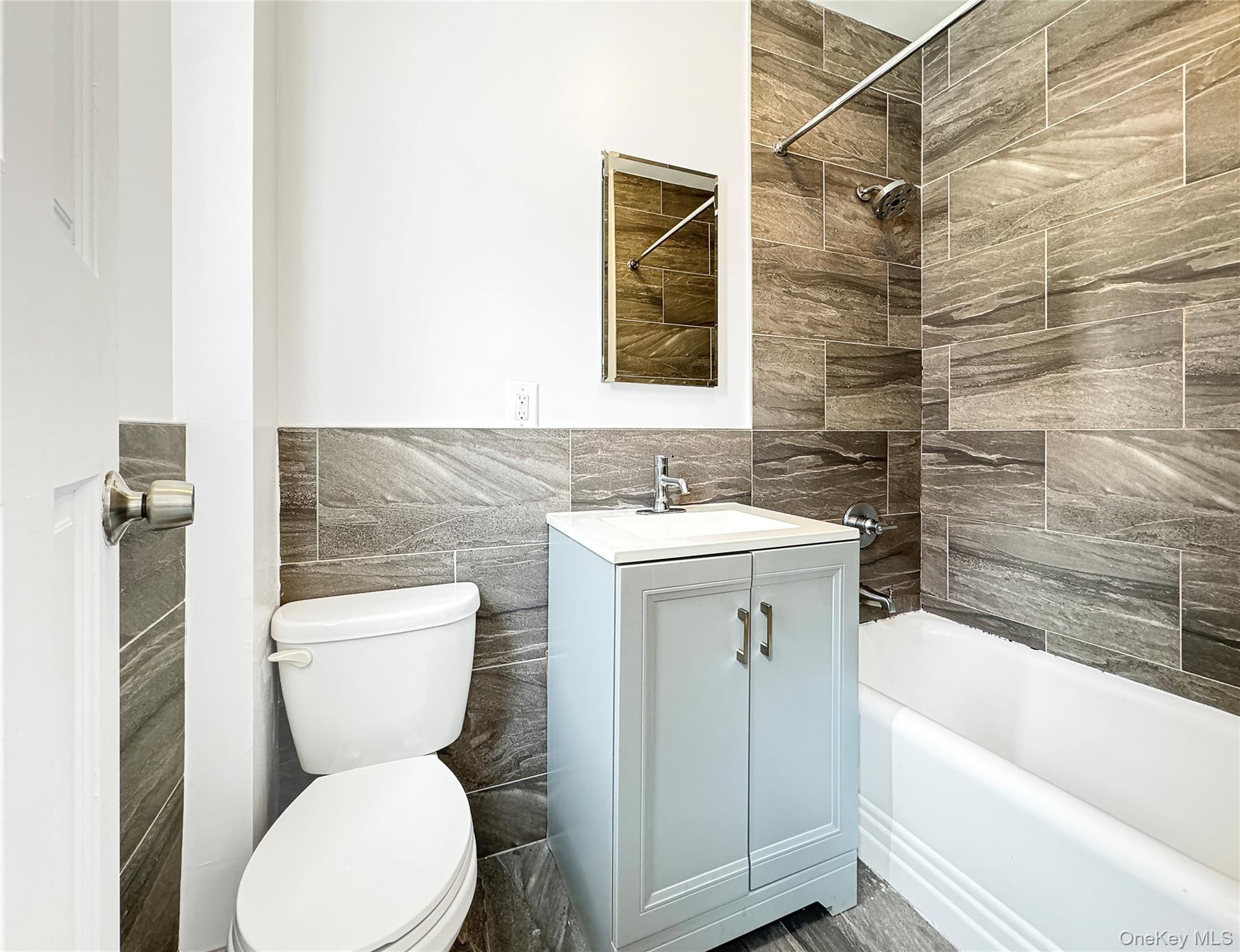 811 Courtlandt Avenue, Bronx, NY 10451