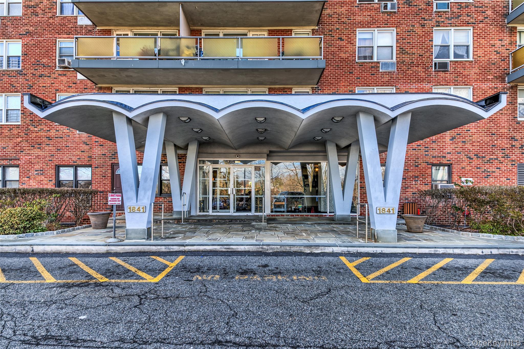 1841 Central Park Avenue # 8E, Yonkers, NY 10710