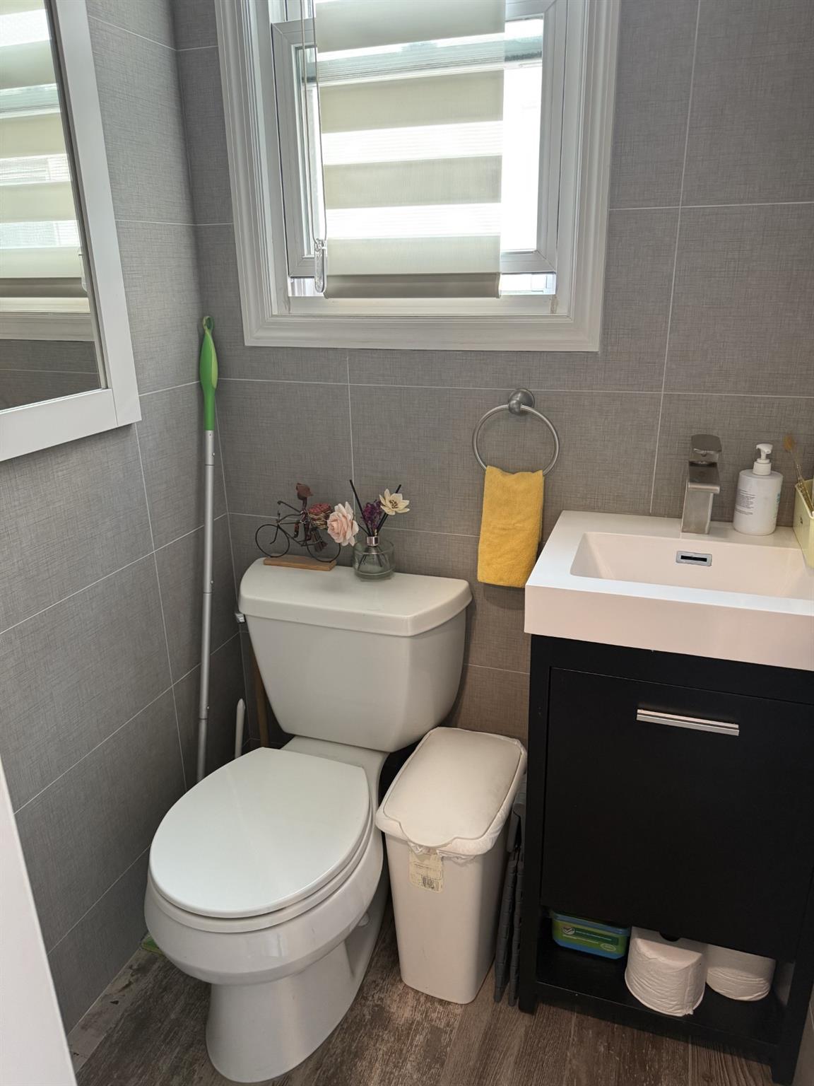 151-14 33 Avenue, Flushing, NY 11354