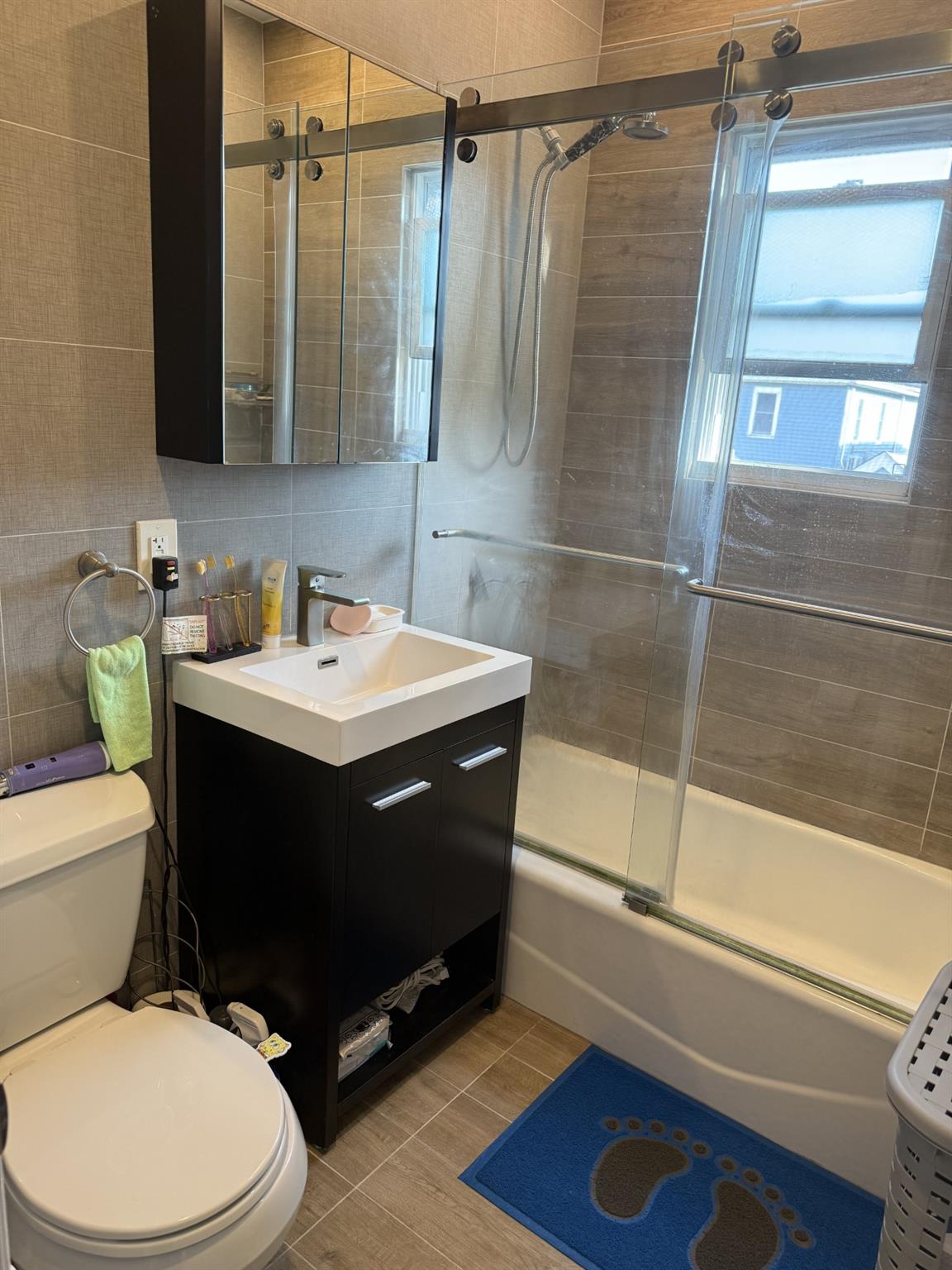 151-14 33 Avenue, Flushing, NY 11354