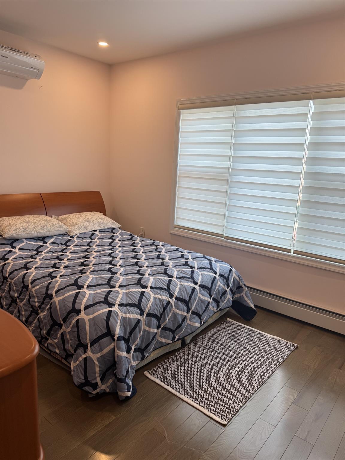 151-14 33 Avenue, Flushing, NY 11354