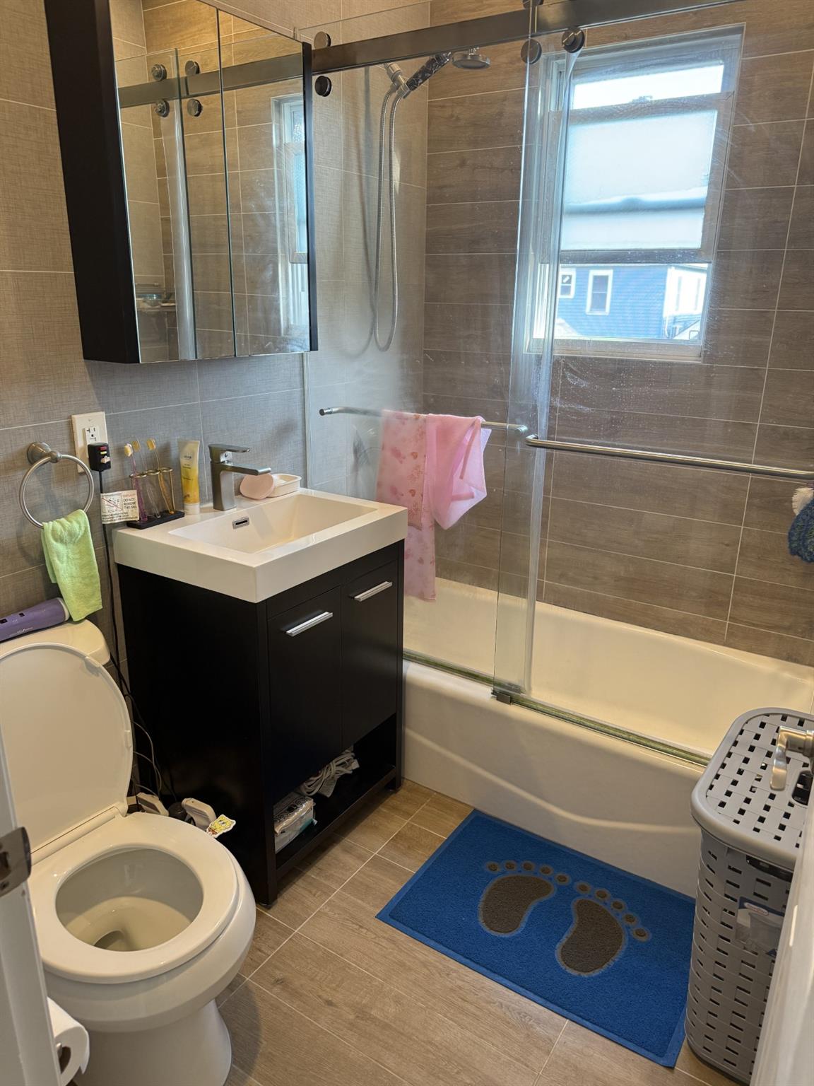 151-14 33 Avenue, Flushing, NY 11354