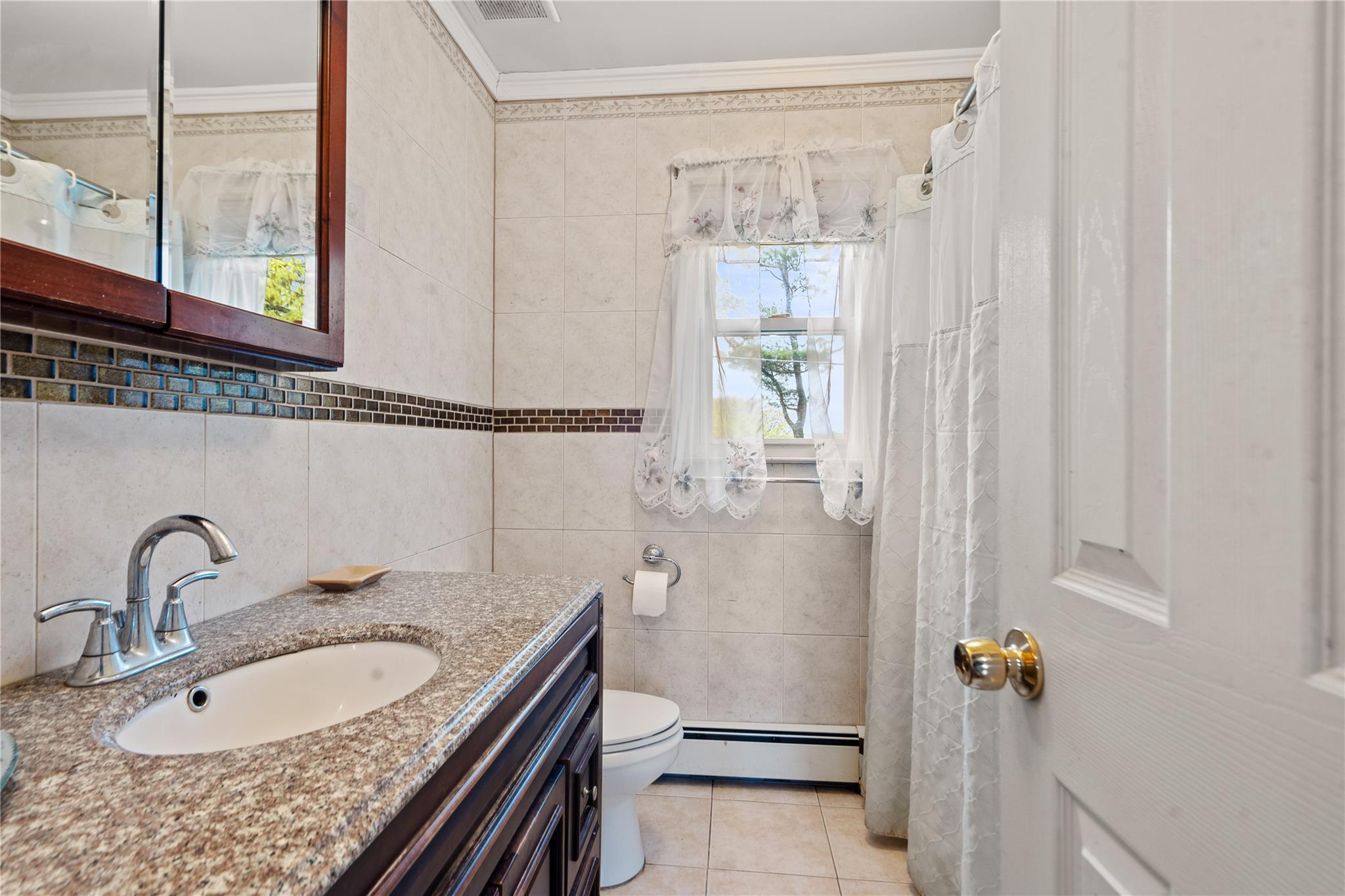 915 School Drive, Baldwin, NY 11510