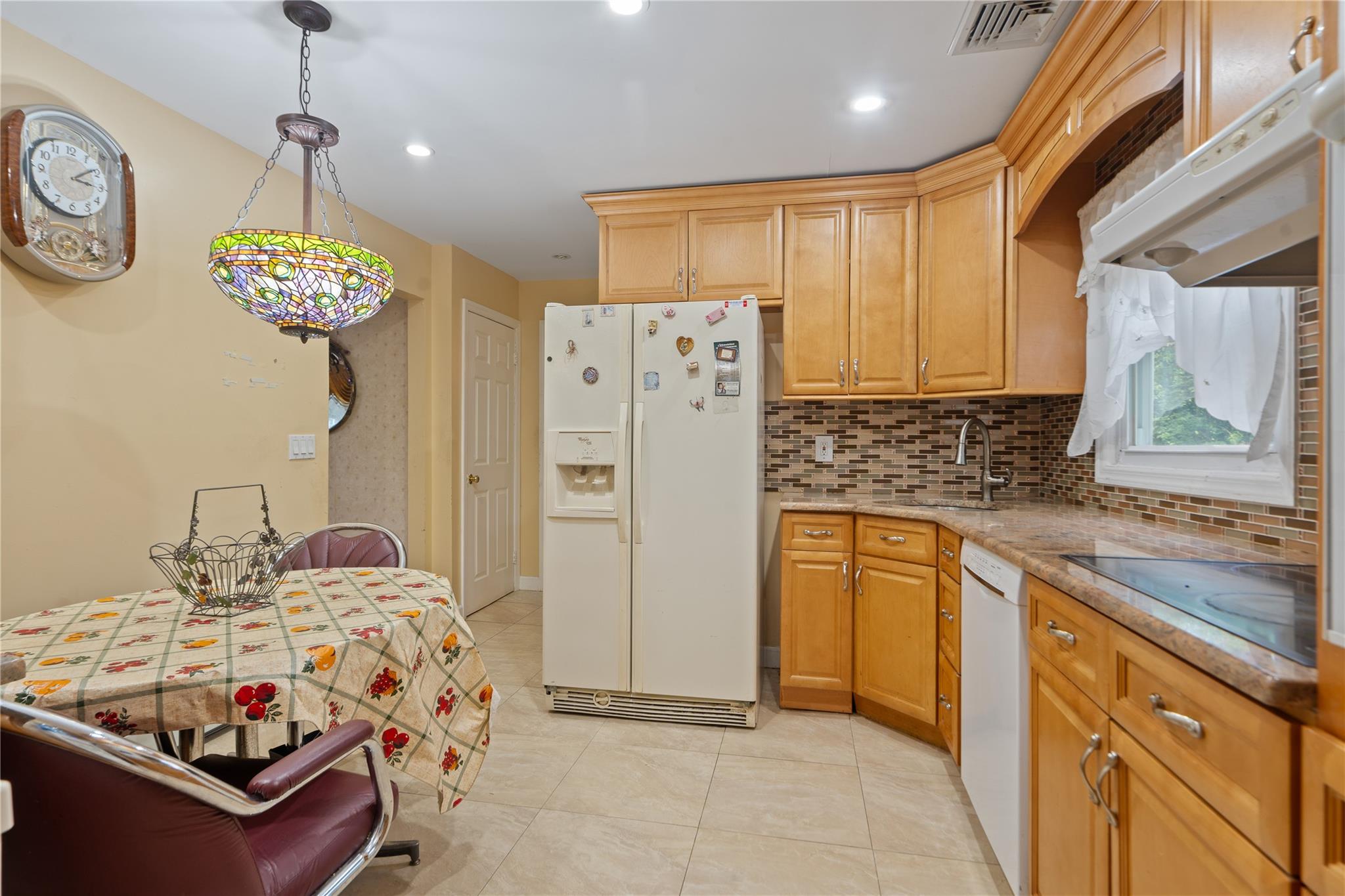 915 School Drive, Baldwin, NY 11510