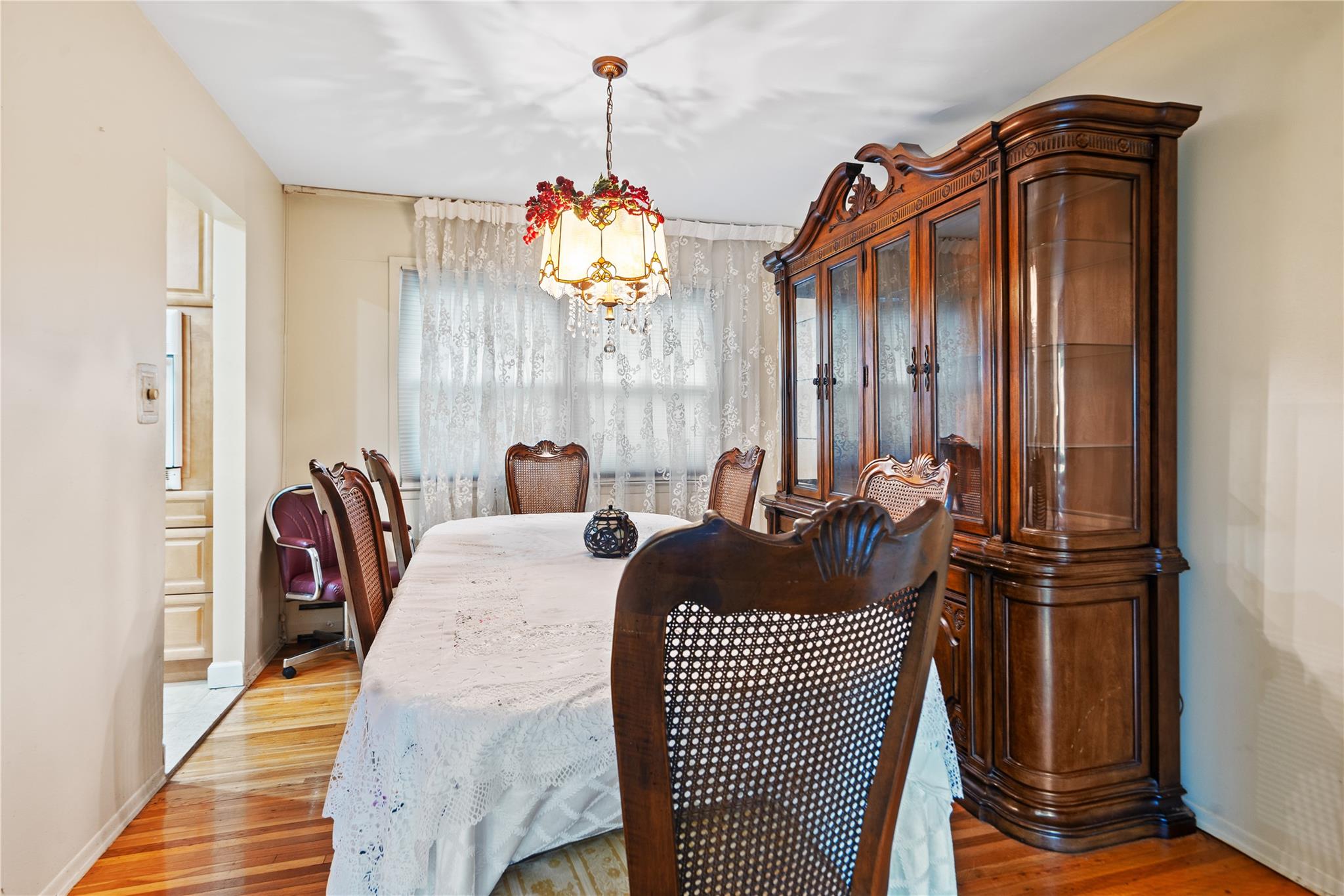 915 School Drive, Baldwin, NY 11510