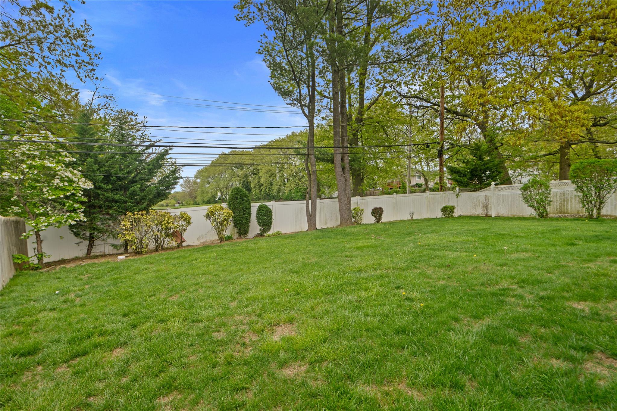 915 School Drive, Baldwin, NY 11510