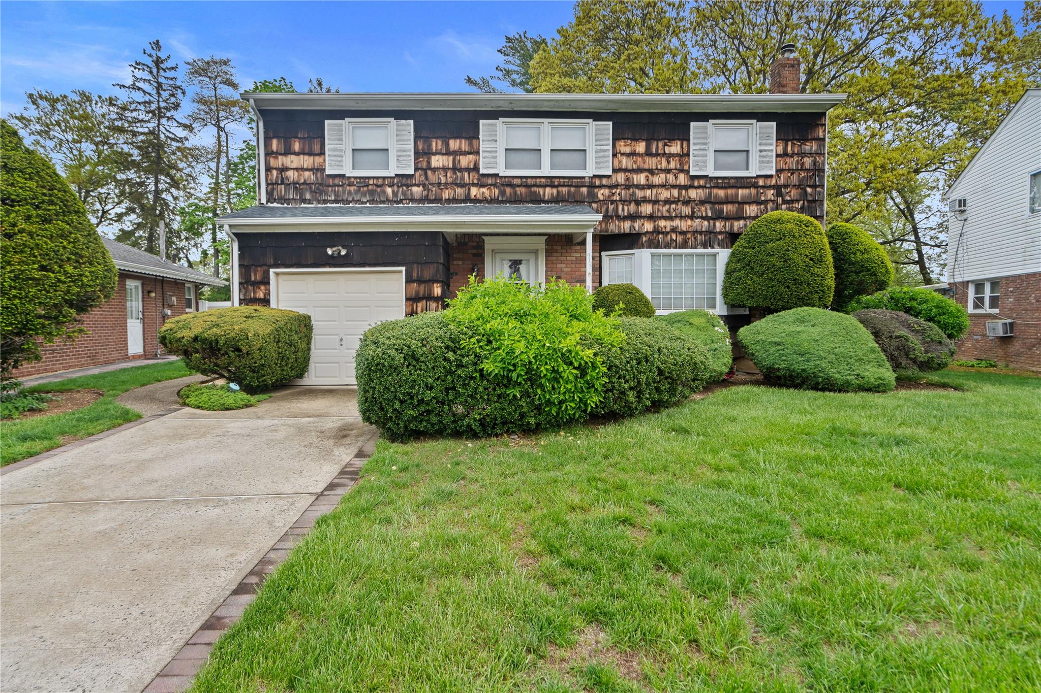 915 School Drive, Baldwin, NY 11510