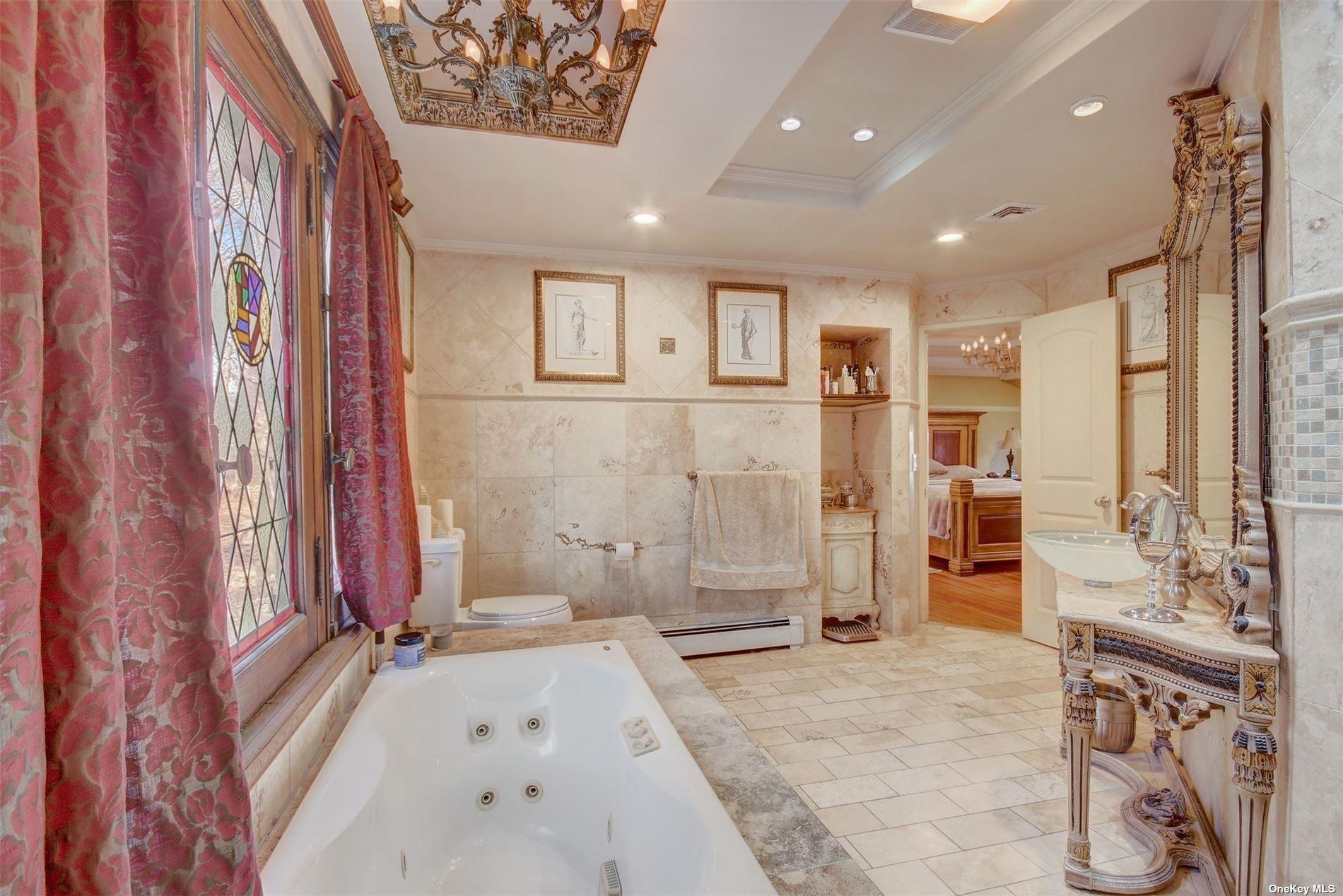 85 Dix Hills Road, Huntington, NY 11743