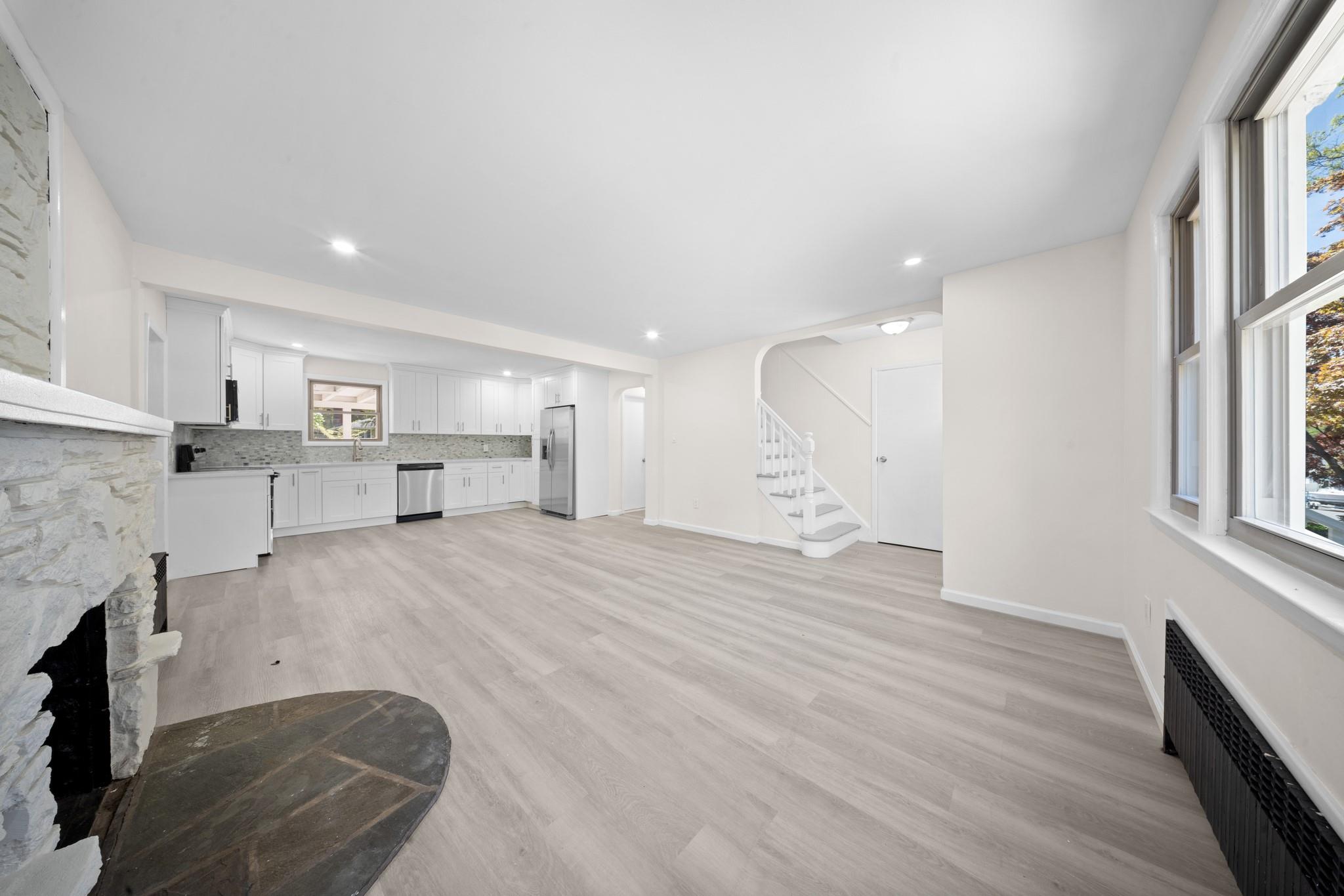 84 E 19th Street, Huntington Station, NY 11746