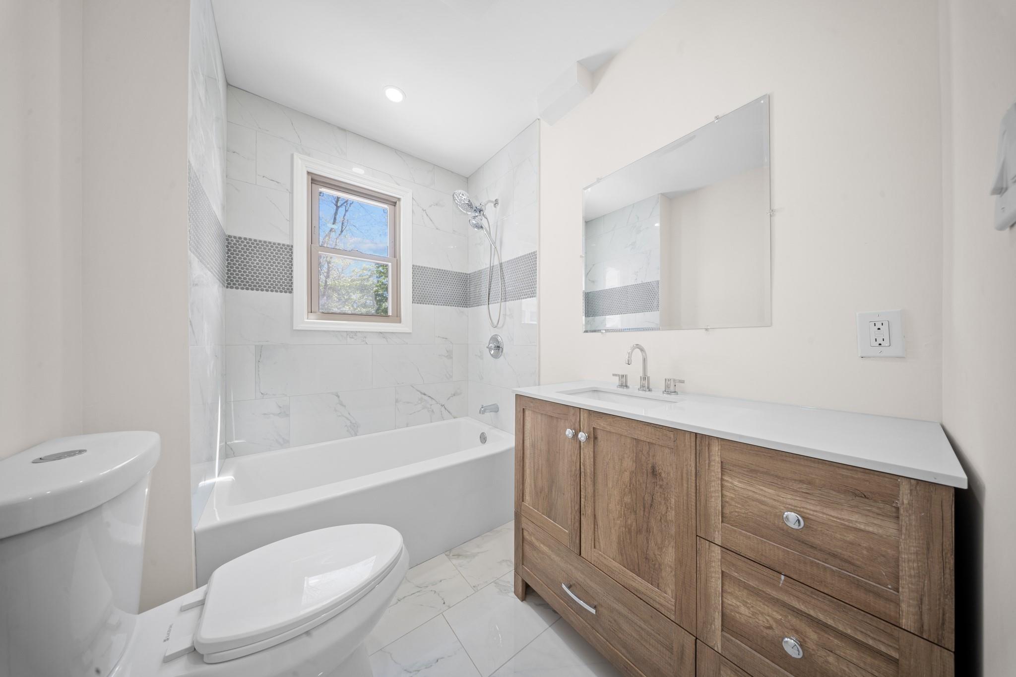 84 E 19th Street, Huntington Station, NY 11746