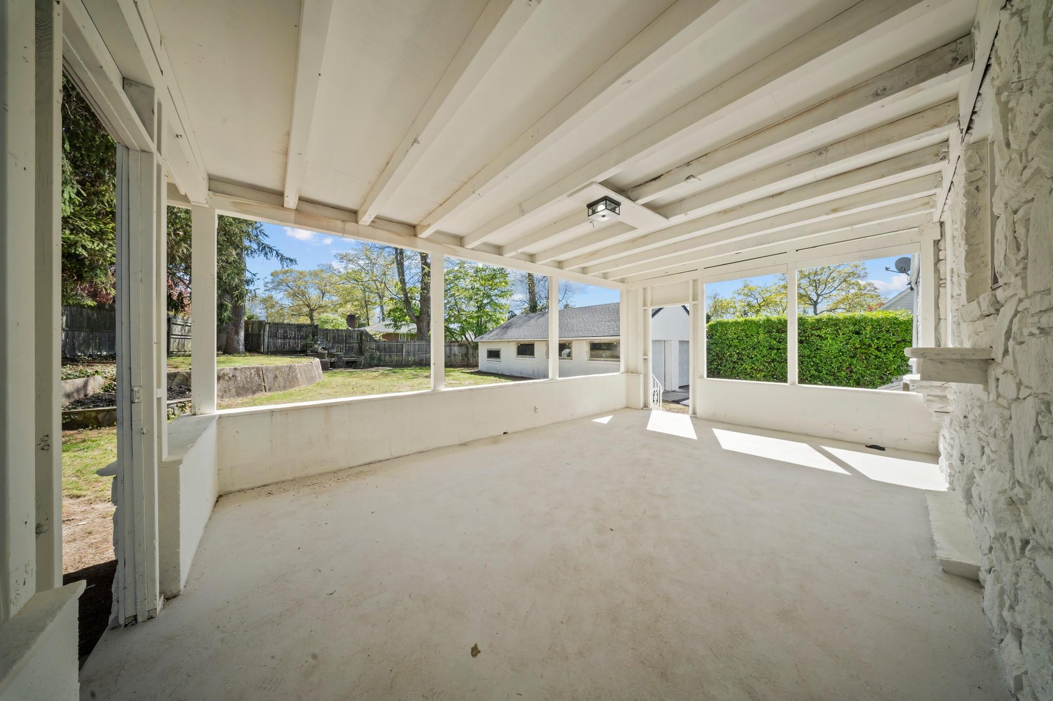 84 E 19th Street, Huntington Station, NY 11746