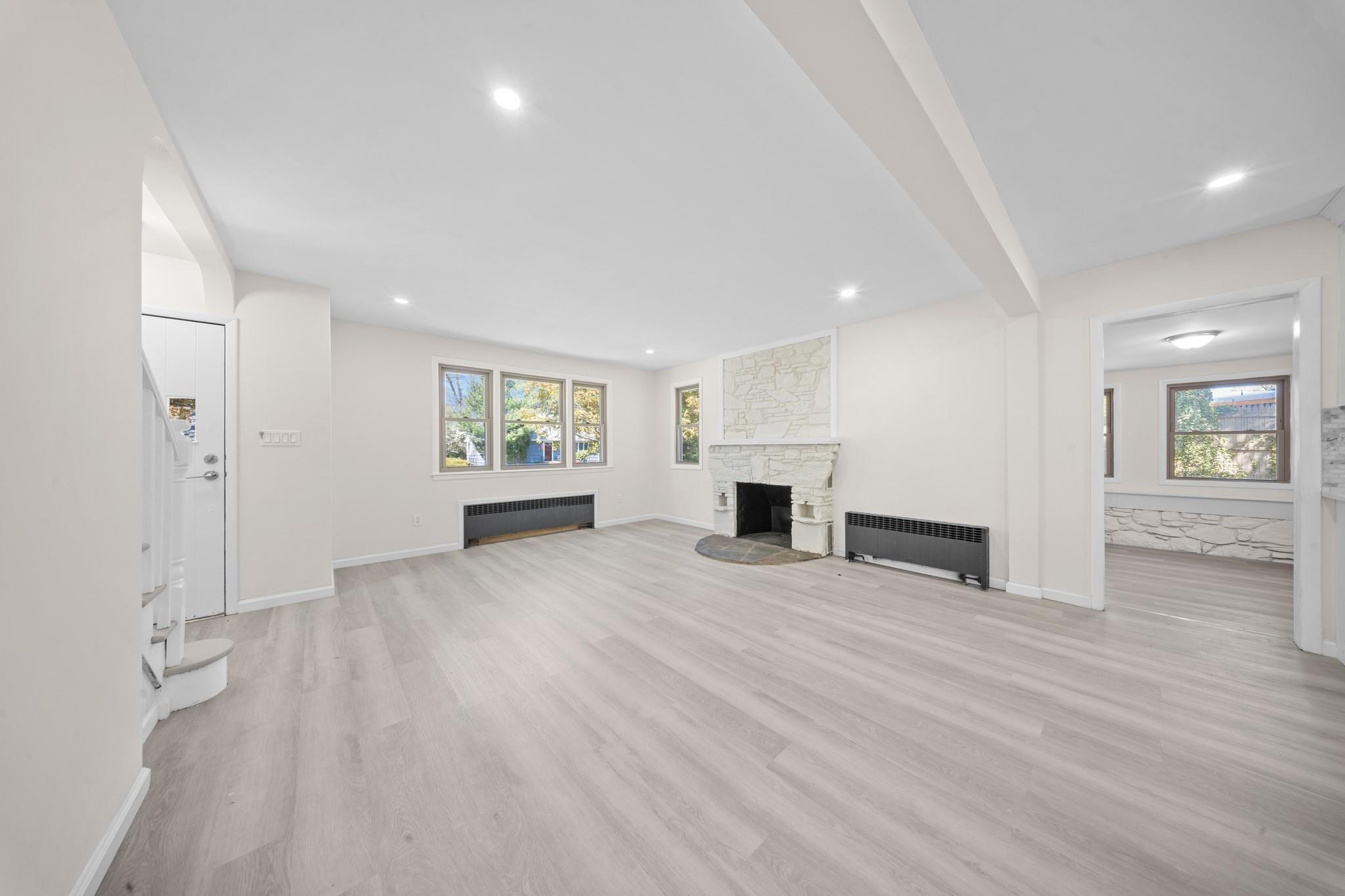 84 E 19th Street, Huntington Station, NY 11746