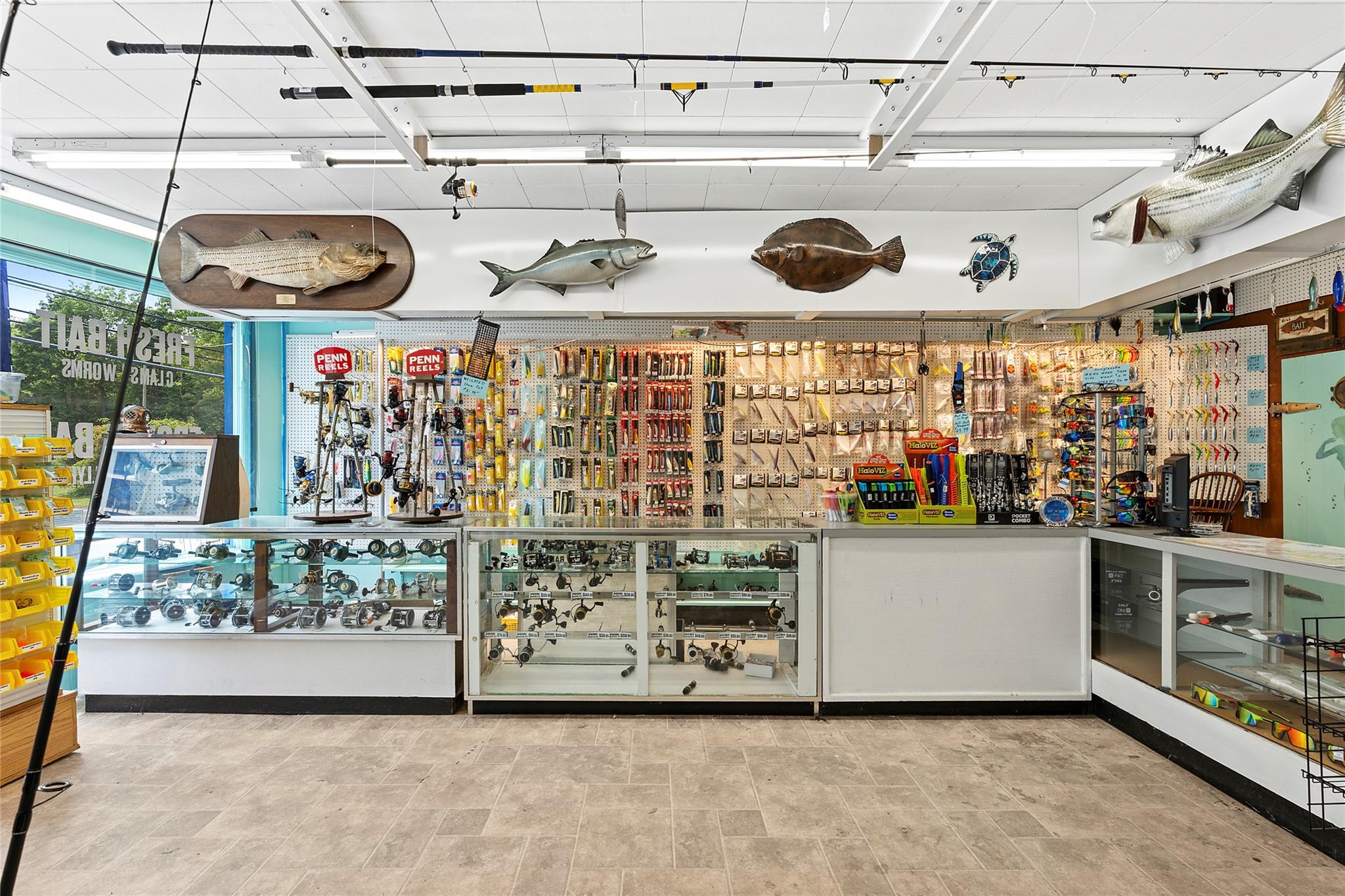 548 Main Road, Aquebogue, NY 11901