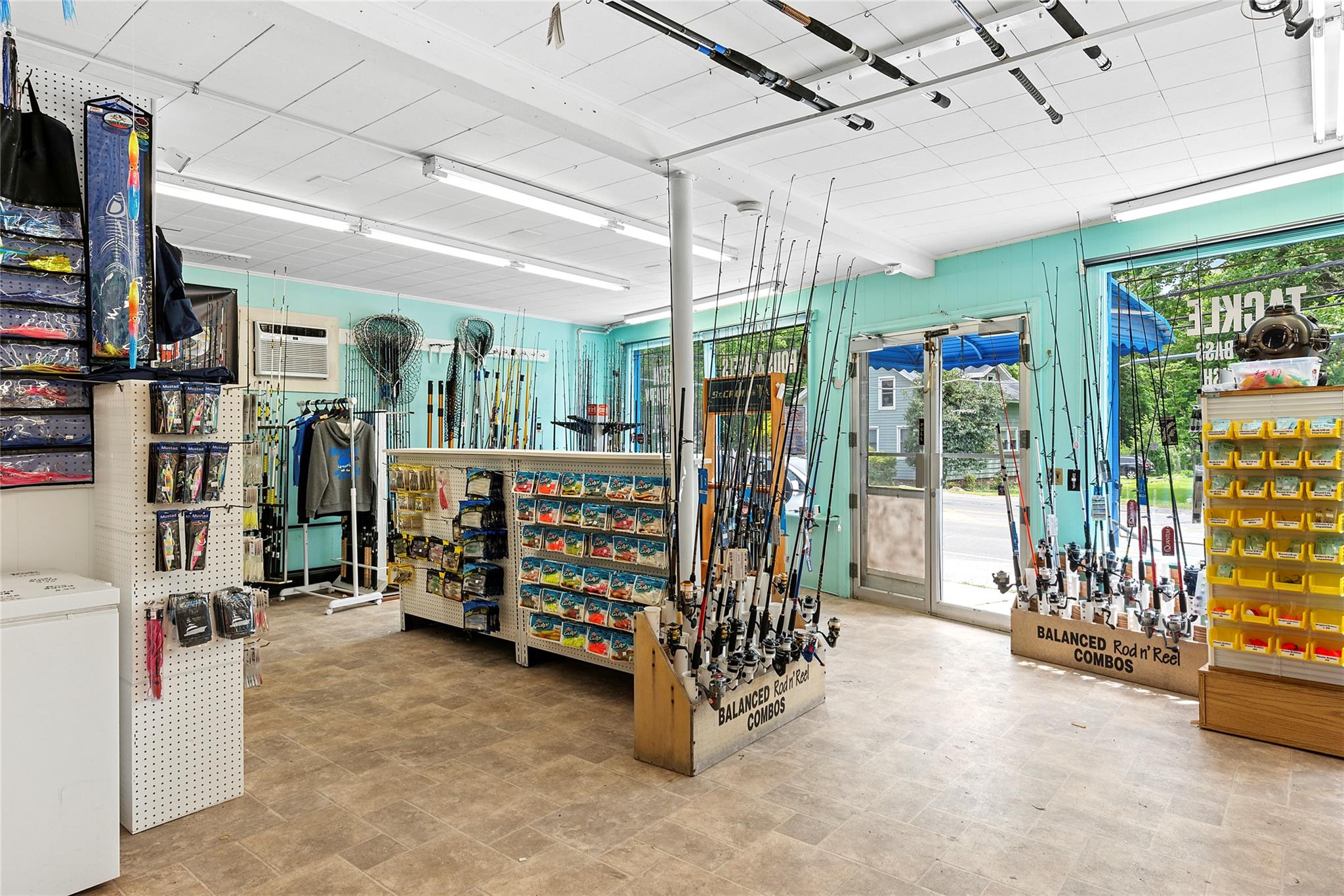 548 Main Road, Aquebogue, NY 11901