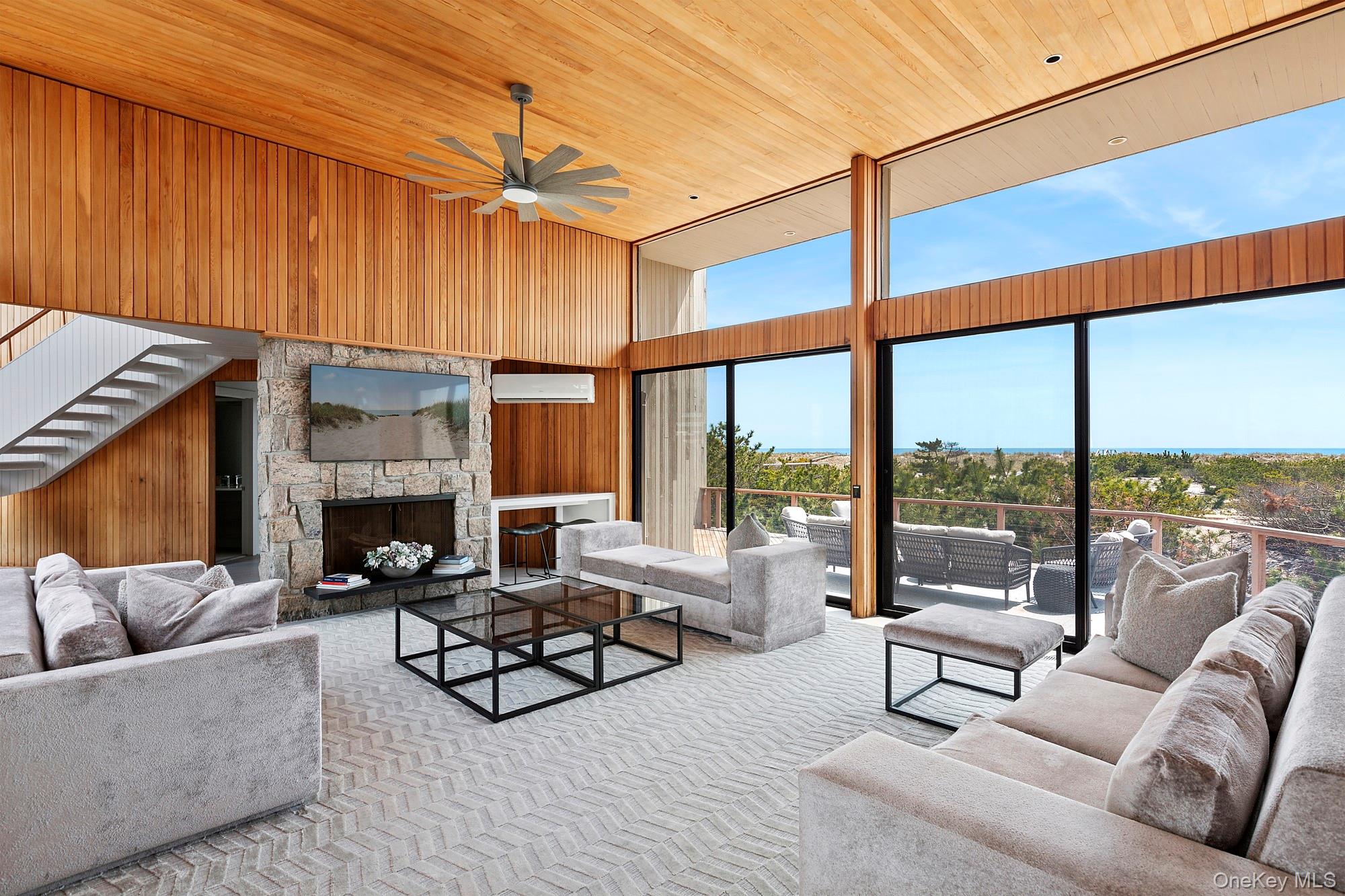 199 Dune Road, Westhampton Beach, NY 11978