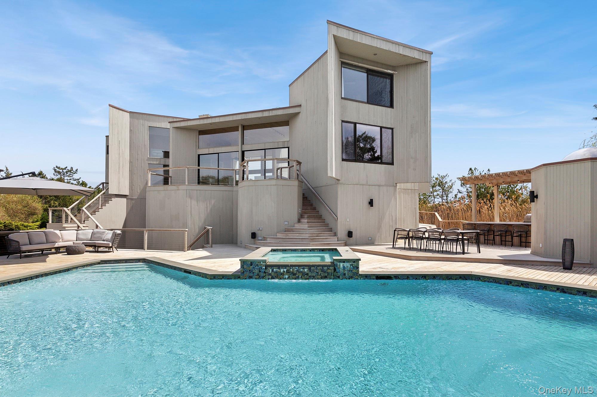 199 Dune Road, Westhampton Beach, NY 11978