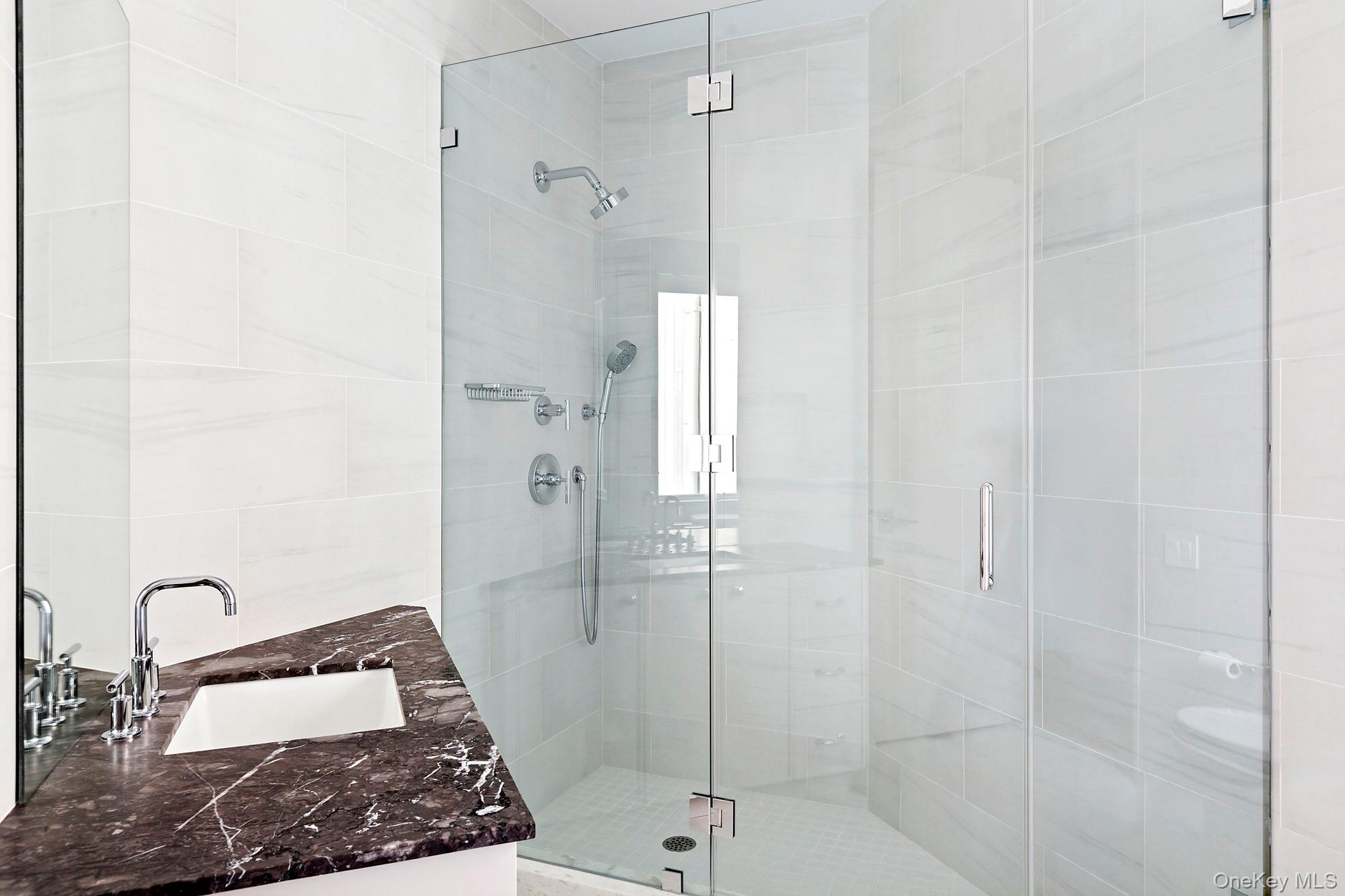 199 Dune Road, Westhampton Beach, NY 11978