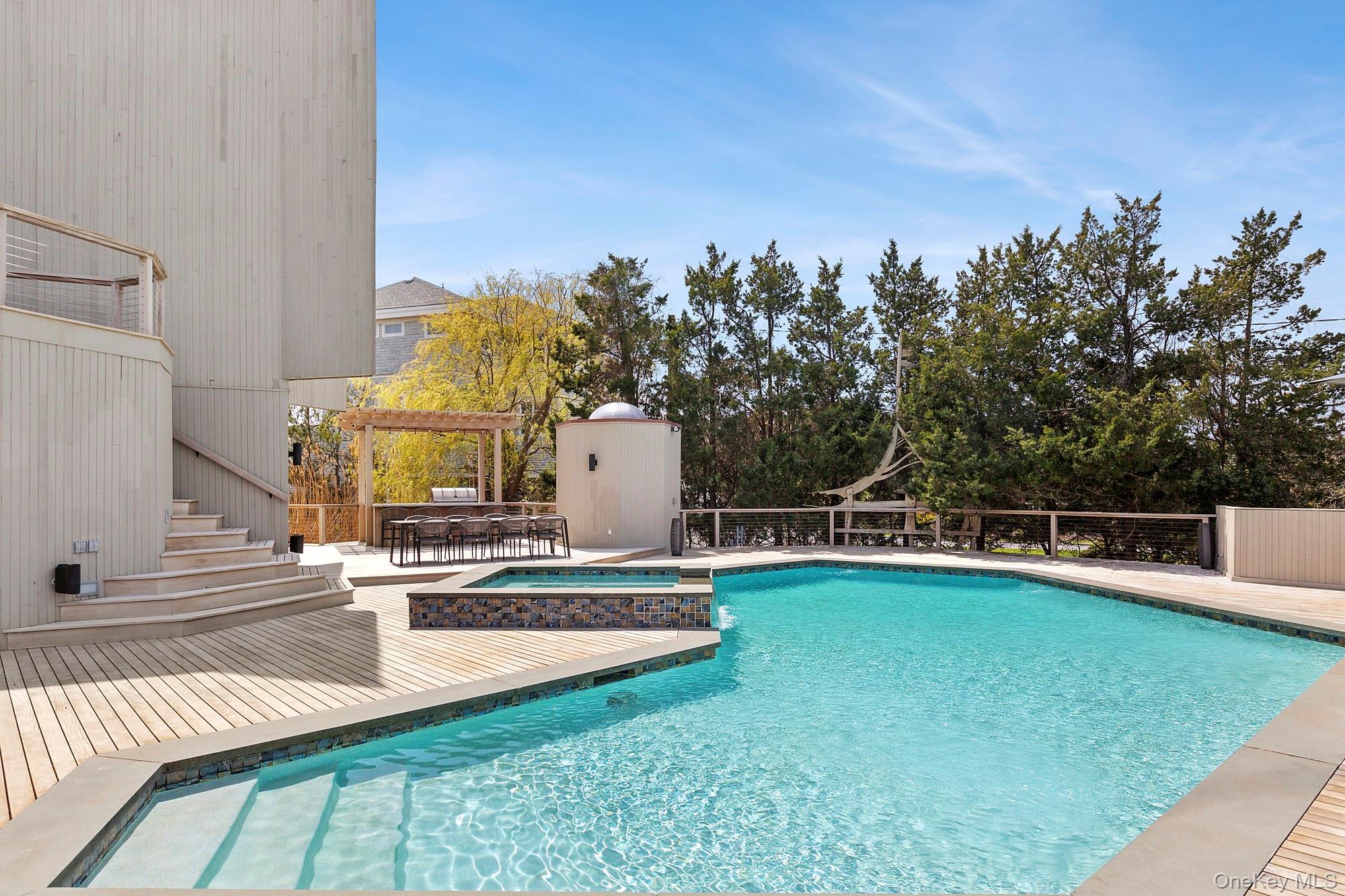 199 Dune Road, Westhampton Beach, NY 11978