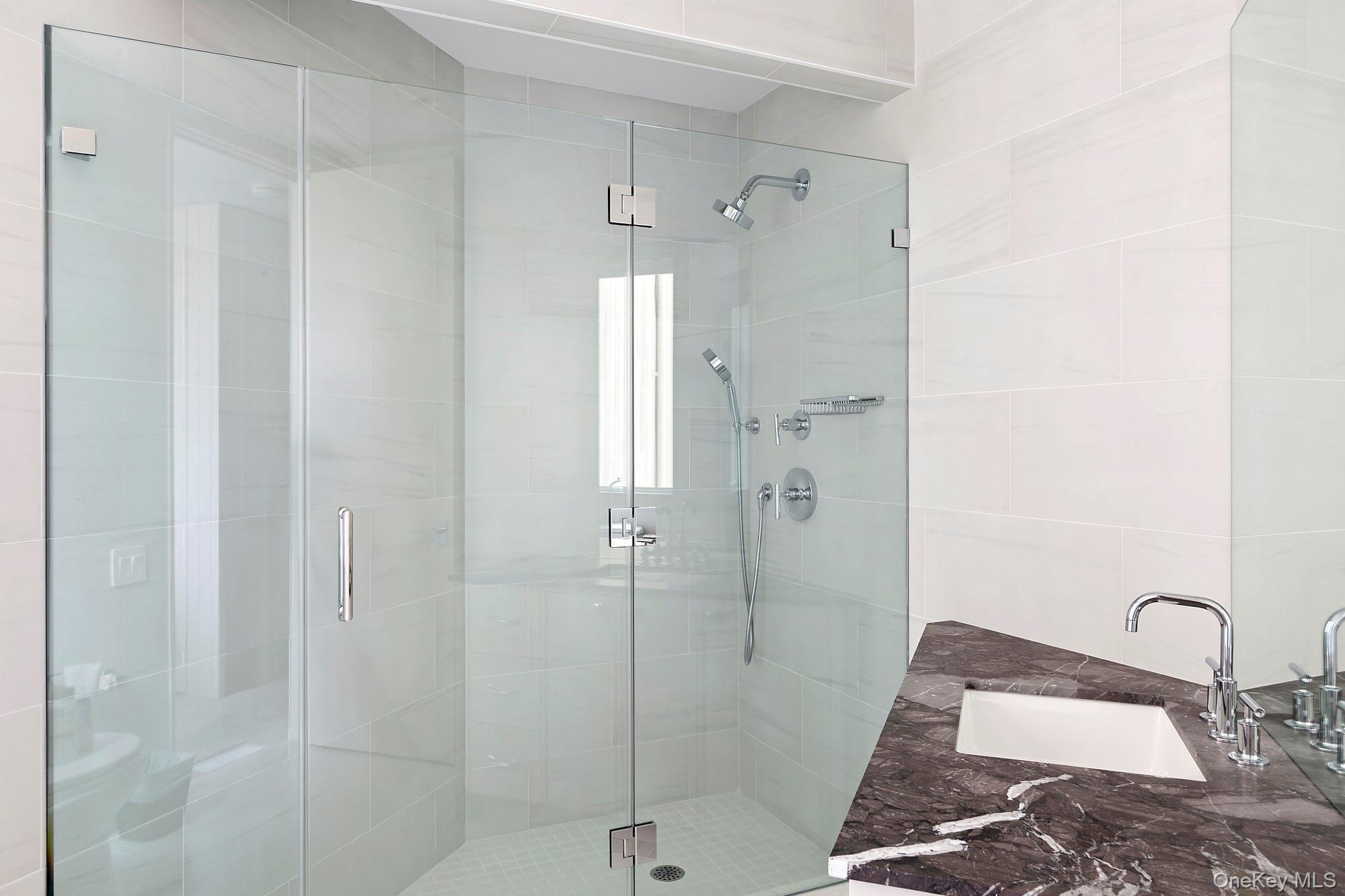 199 Dune Road, Westhampton Beach, NY 11978