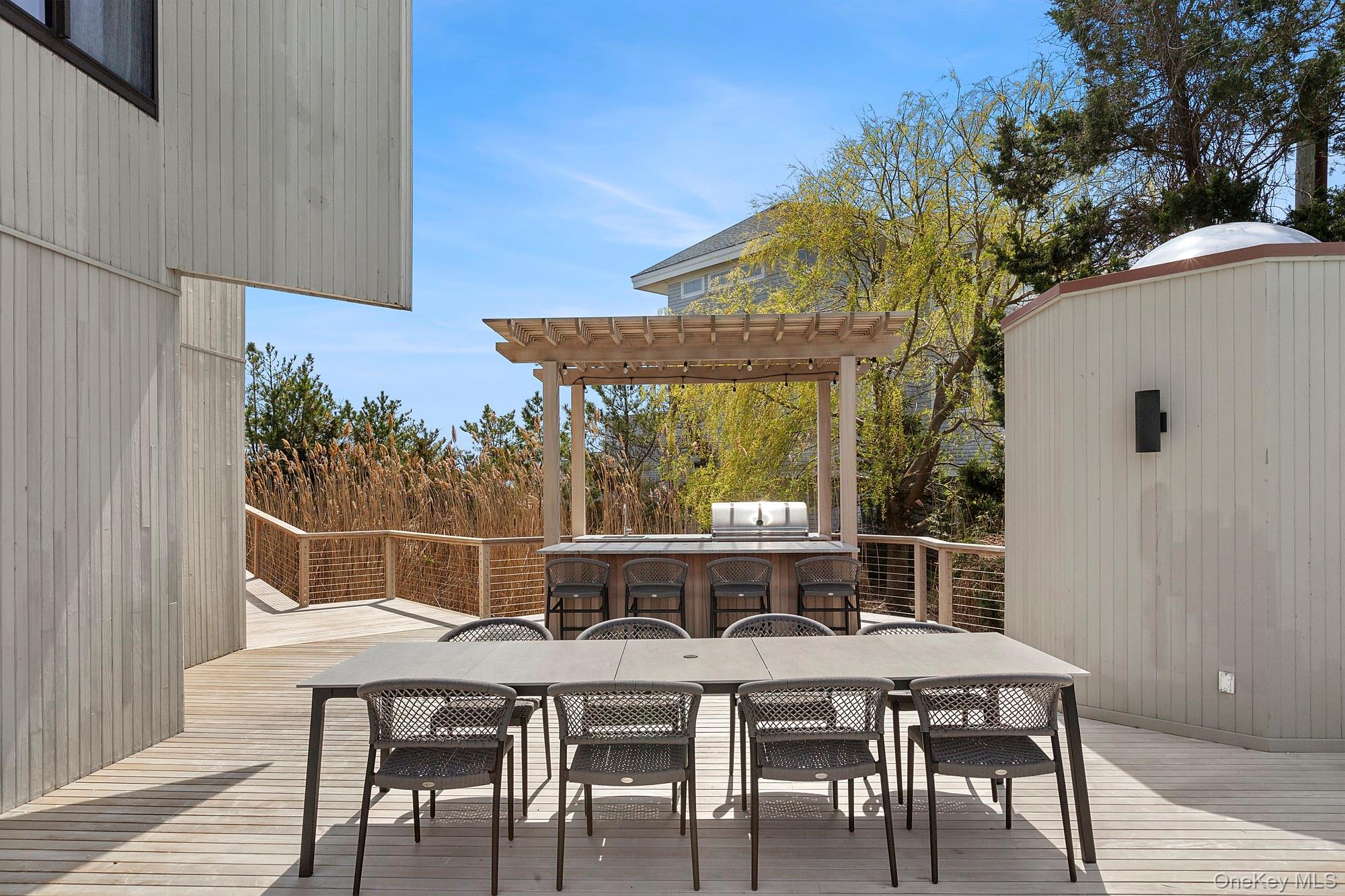 199 Dune Road, Westhampton Beach, NY 11978