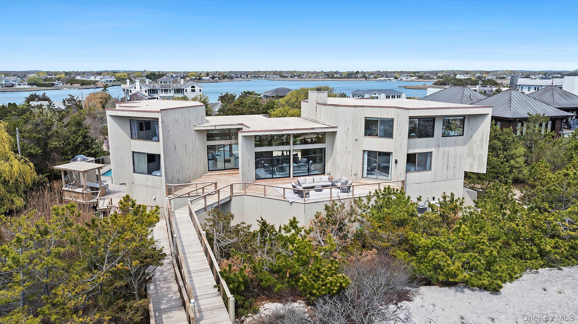 199 Dune Road, Westhampton Beach, NY 11978