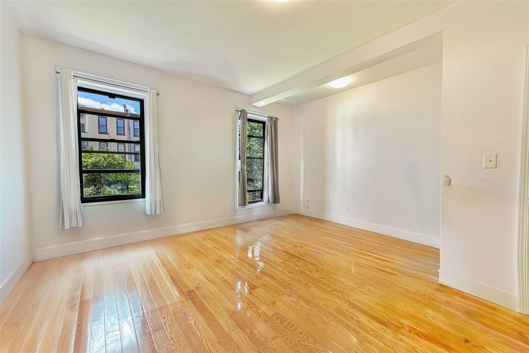 372 Grand Avenue, Brooklyn, NY 11238