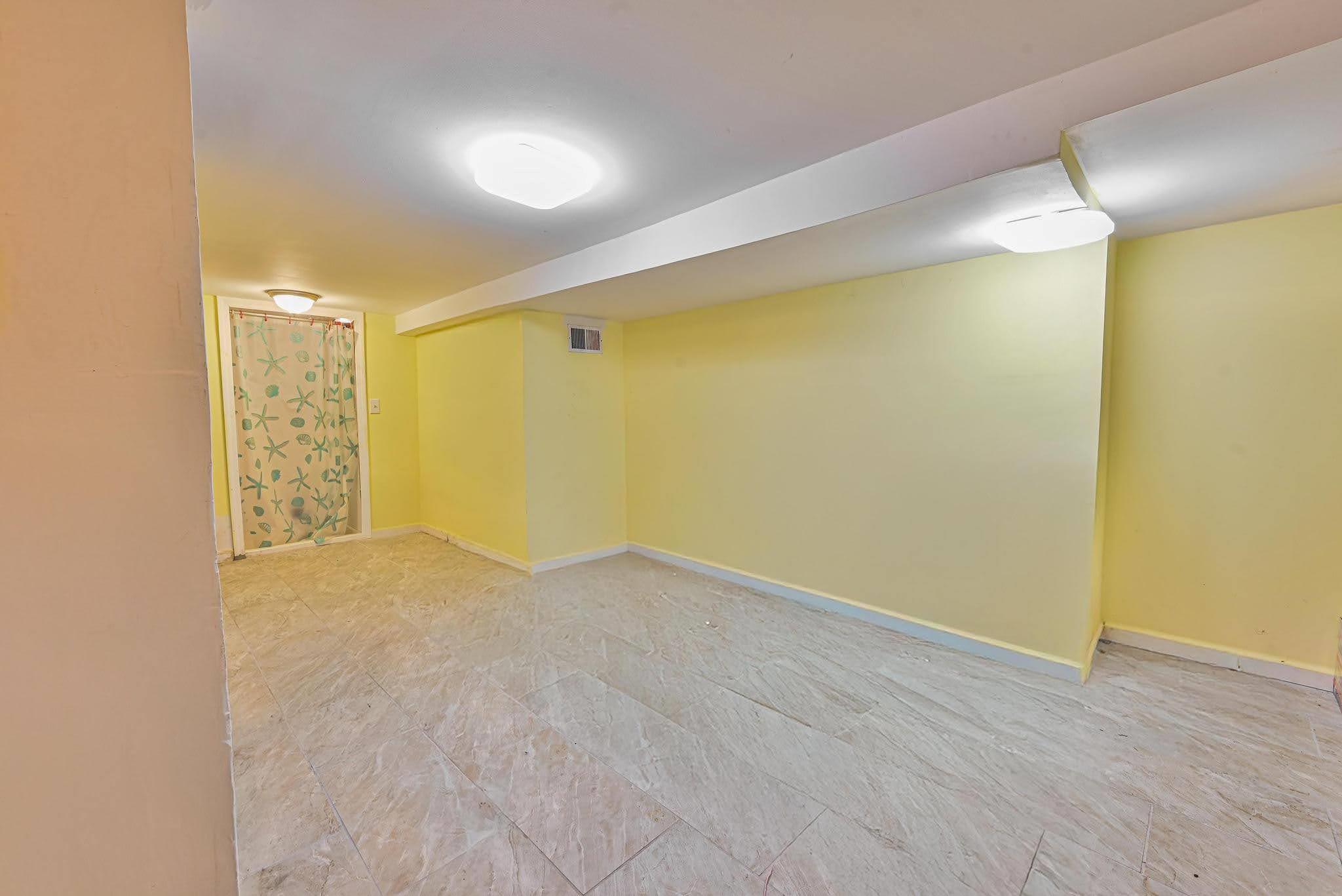 372 Grand Avenue, Brooklyn, NY 11238