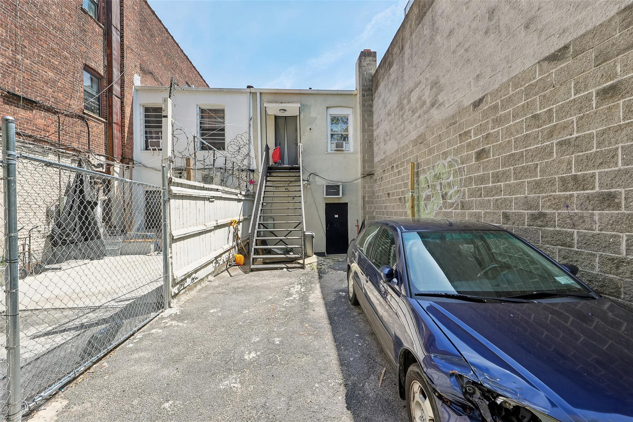 349 S Broadway, Yonkers, NY 10705