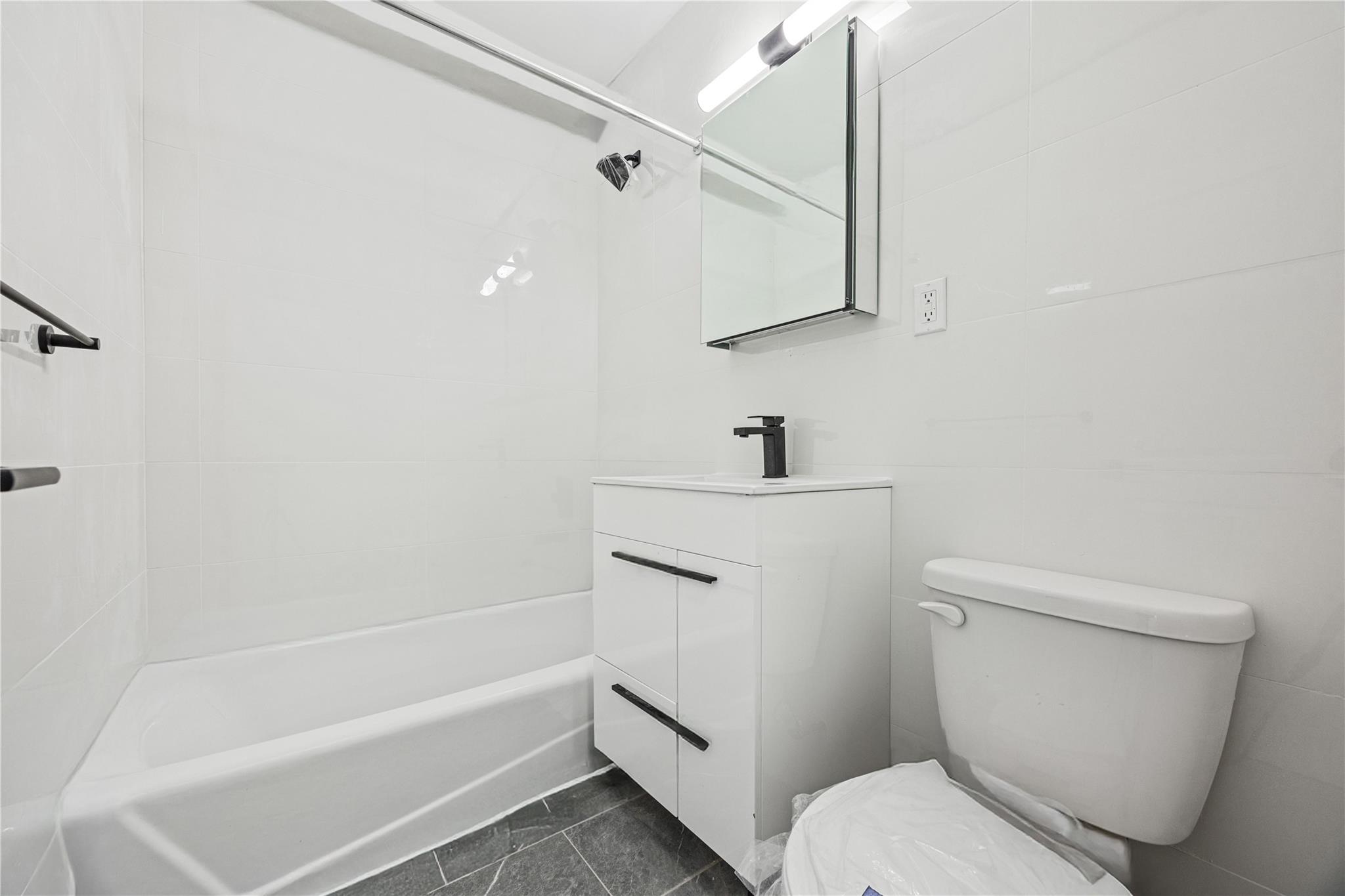 1069 New Jersey Avenue # 2B, Brooklyn, NY 11207
