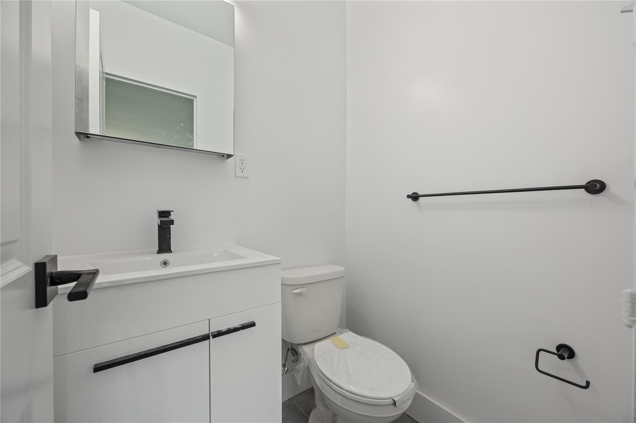 1069 New Jersey Avenue # 2B, Brooklyn, NY 11207