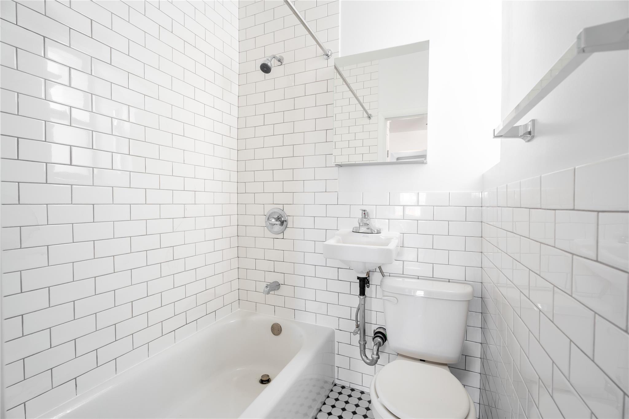 7407 5th Avenue, Brooklyn, NY 11209