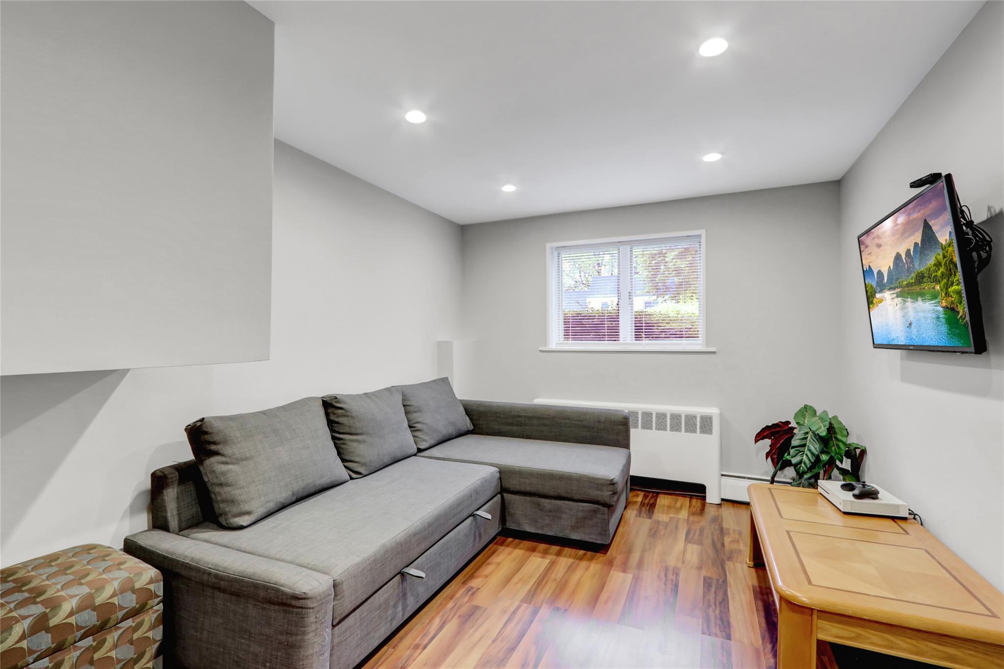 42 Briarwood Lane, Plainview, NY 11803