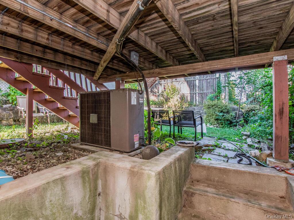 18 South Circle, Yonkers, NY 10703