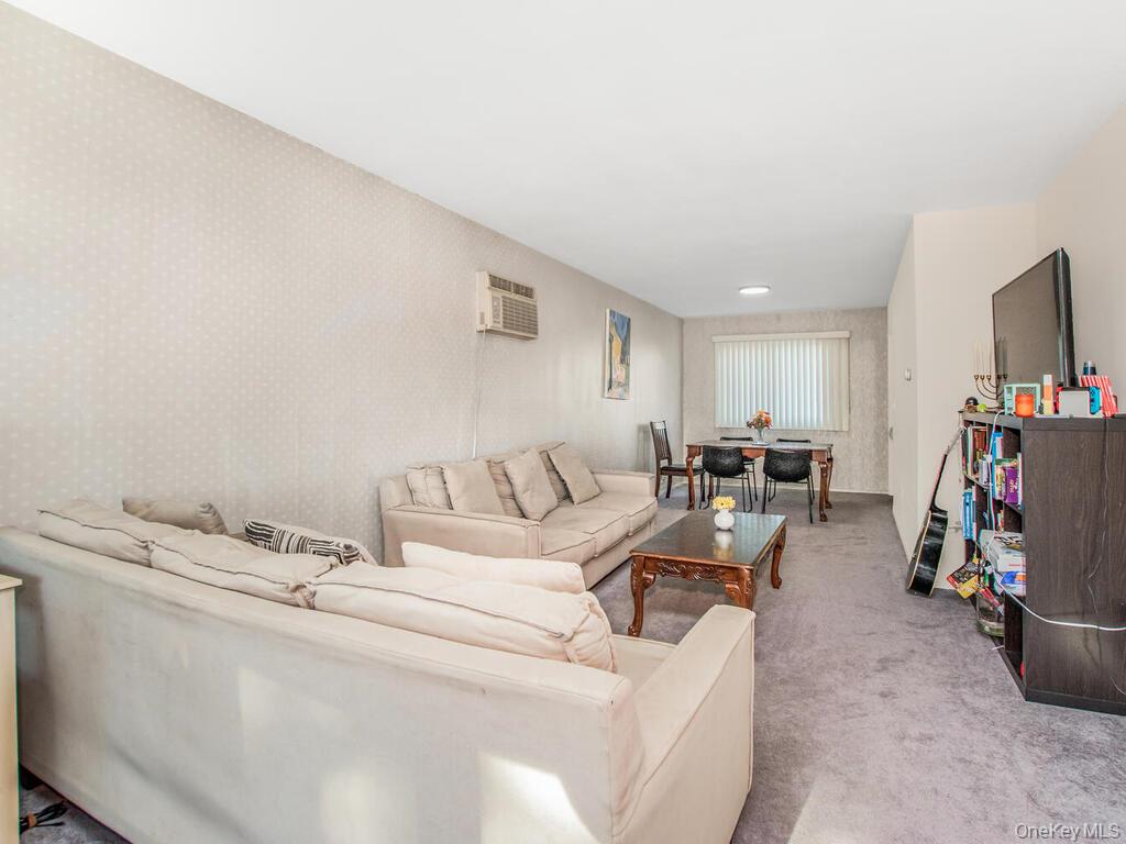 18 South Circle, Yonkers, NY 10703