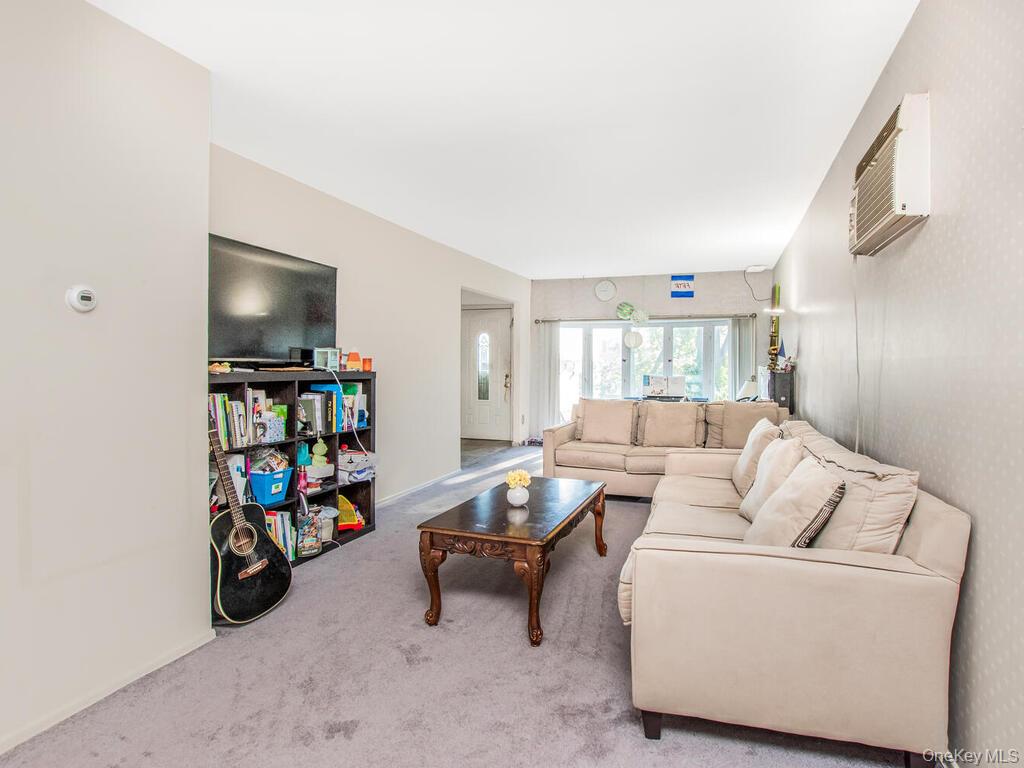 18 South Circle, Yonkers, NY 10703