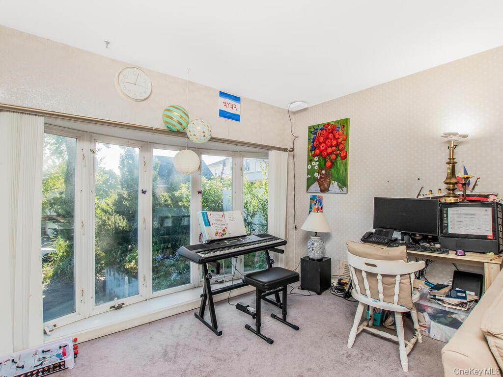 18 South Circle, Yonkers, NY 10703