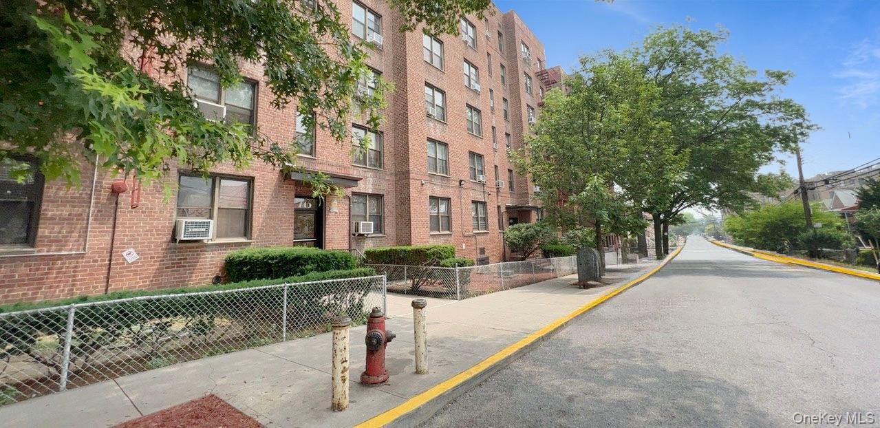 745 E 231 Street # 1F, Bronx, NY 10466