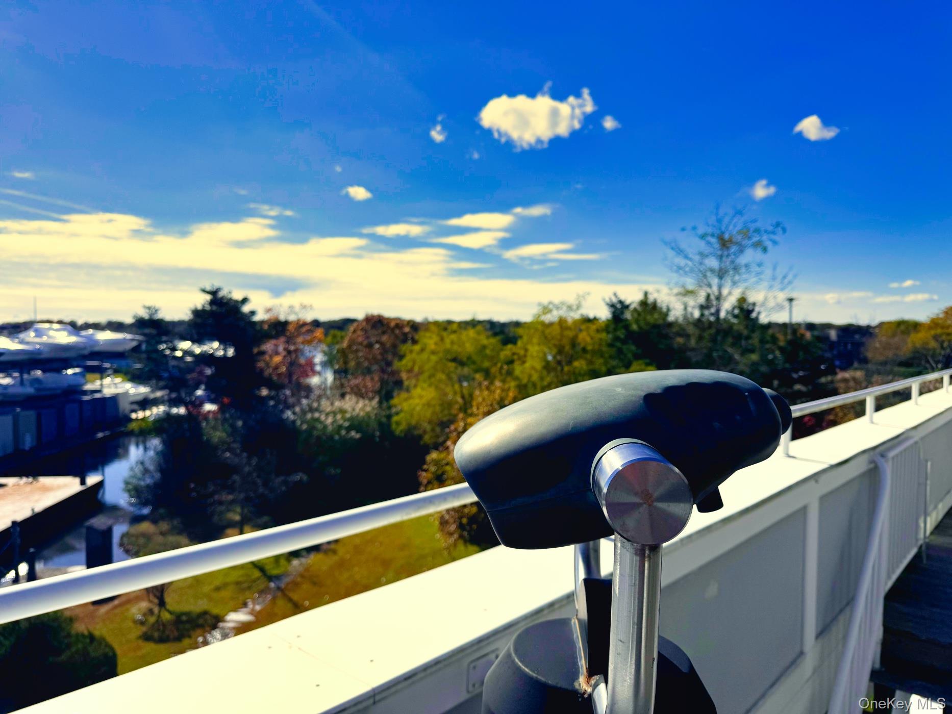 510 Shore Drive, Oakdale, NY 11769