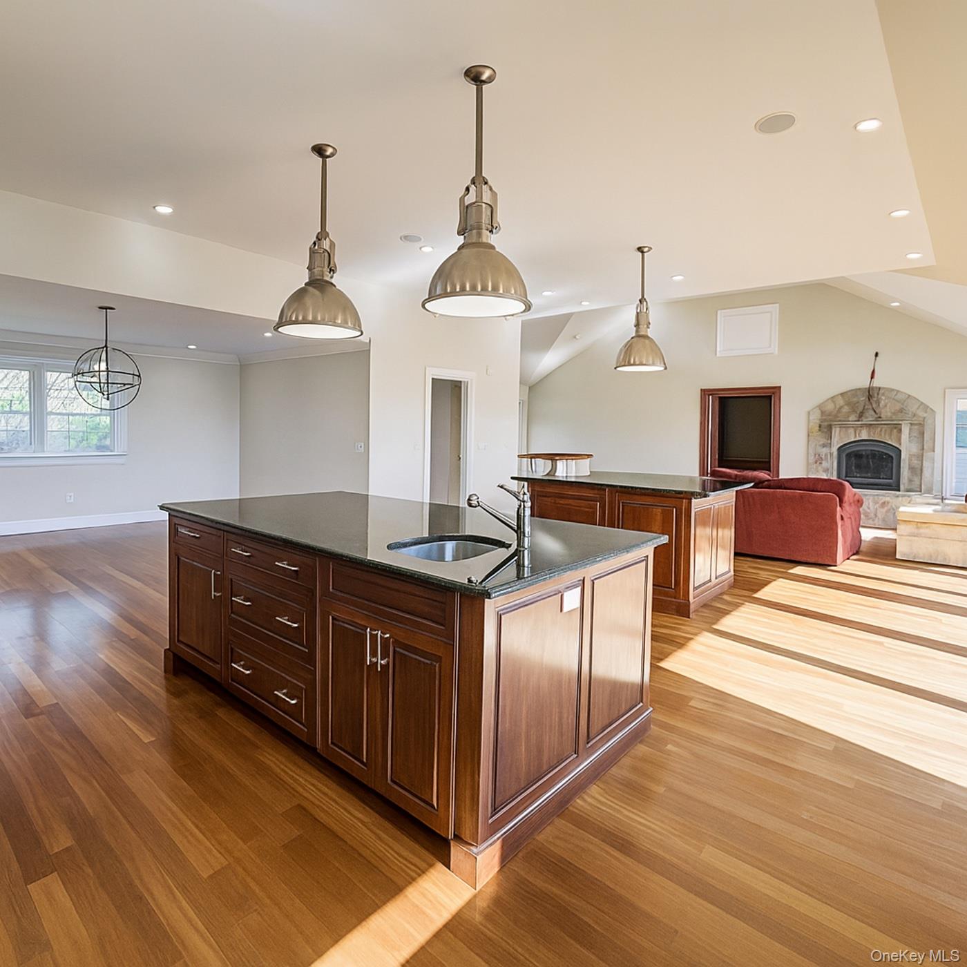 510 Shore Drive, Oakdale, NY 11769