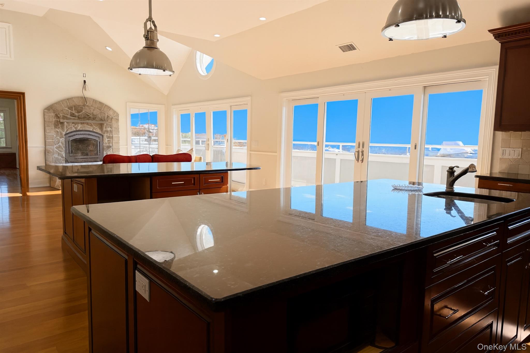 510 Shore Drive, Oakdale, NY 11769