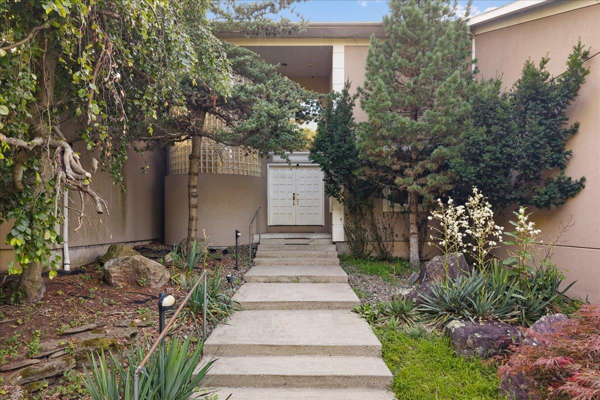 587 Route 306, Suffern, NY 10901