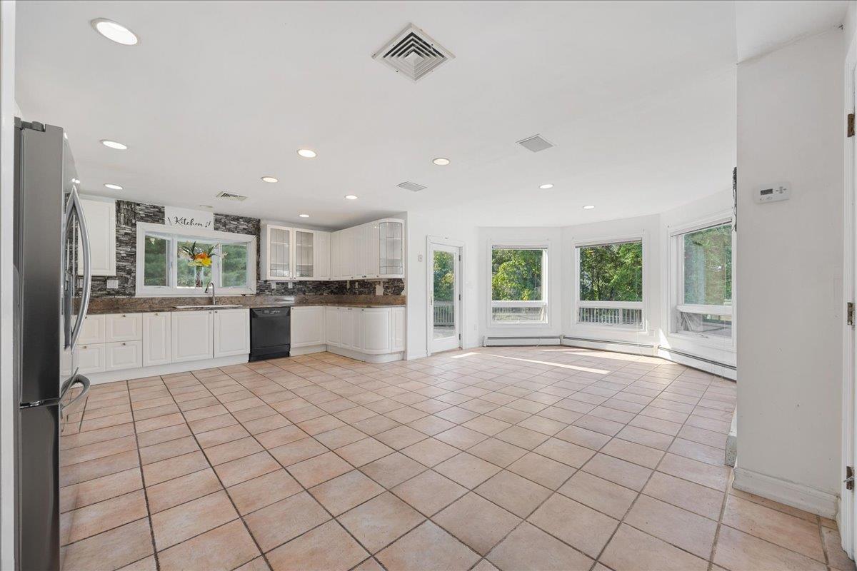 587 Route 306, Suffern, NY 10901