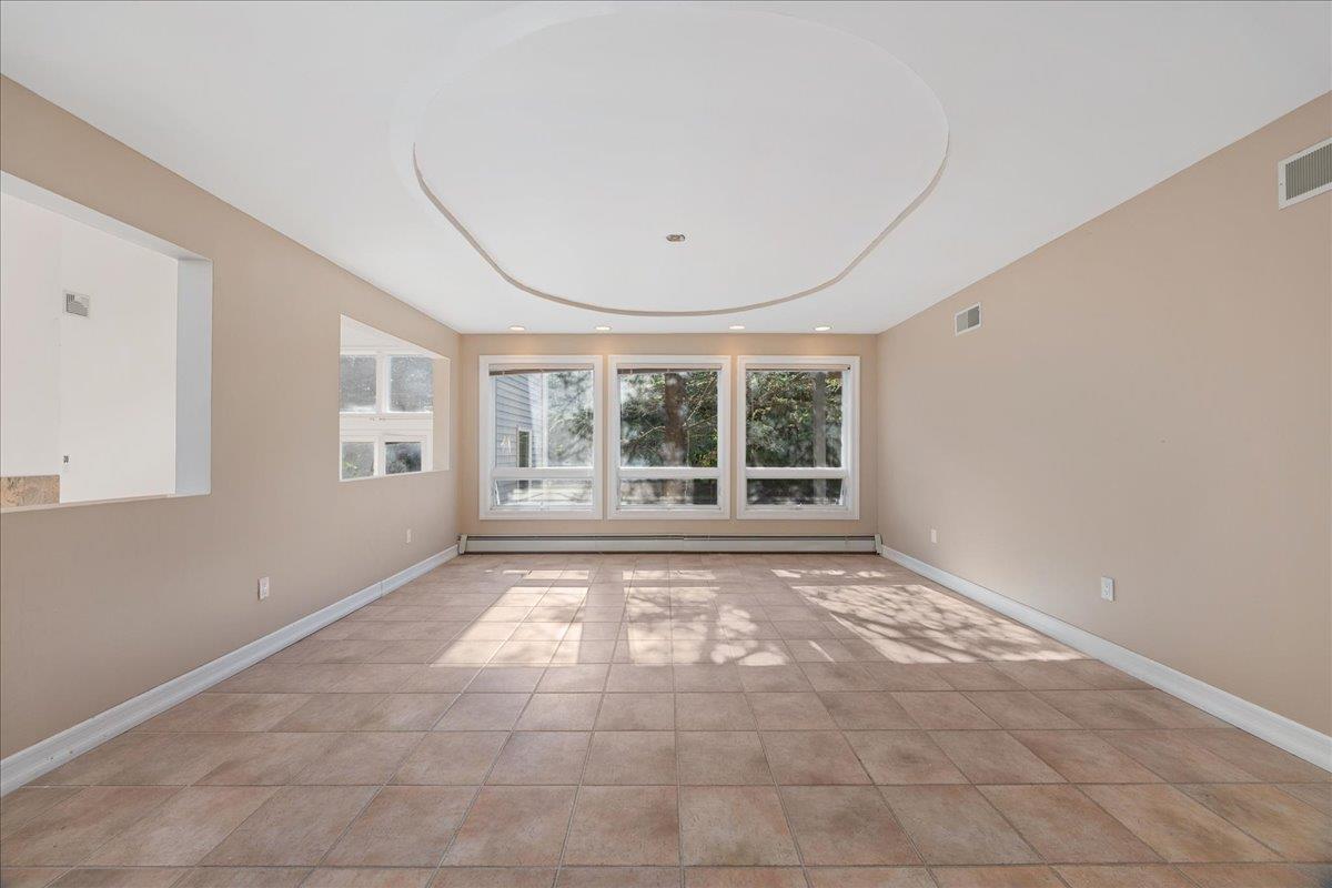 587 Route 306, Suffern, NY 10901