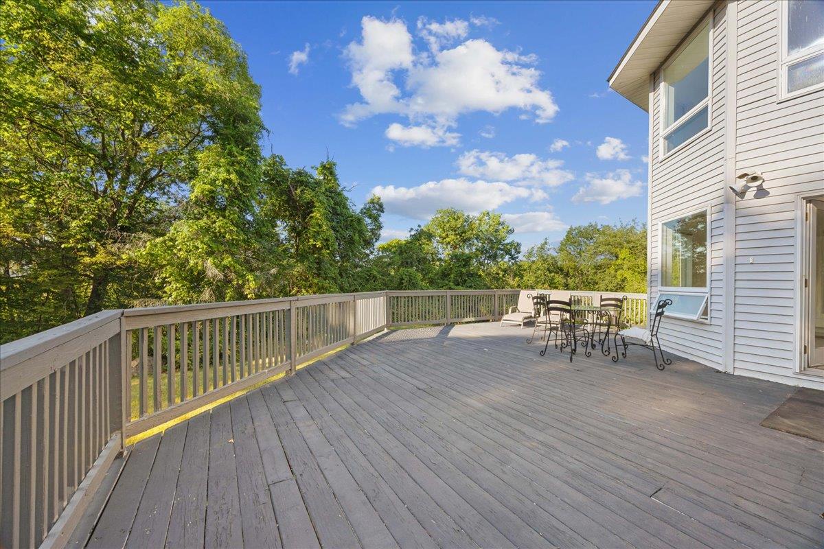 587 Route 306, Suffern, NY 10901