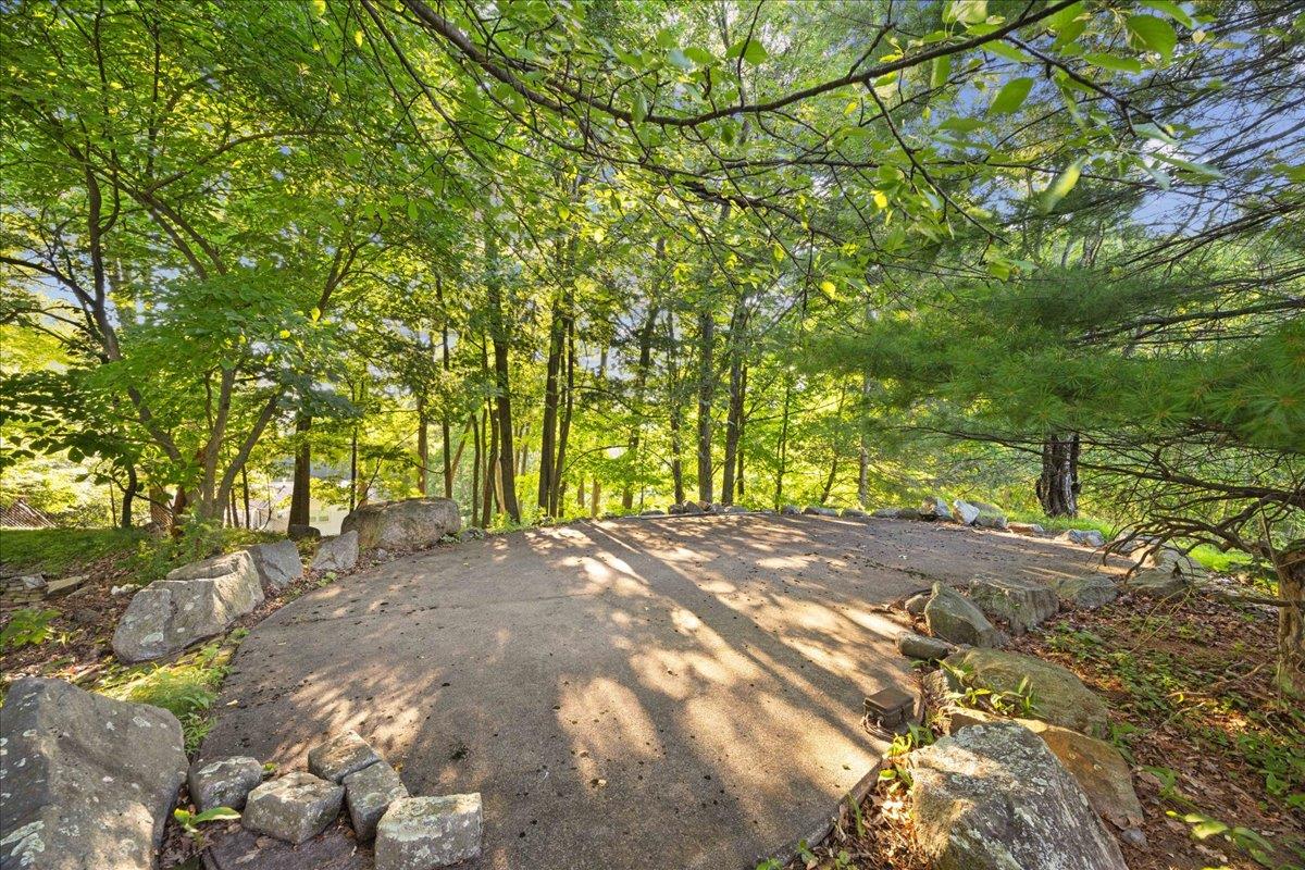 587 Route 306, Suffern, NY 10901