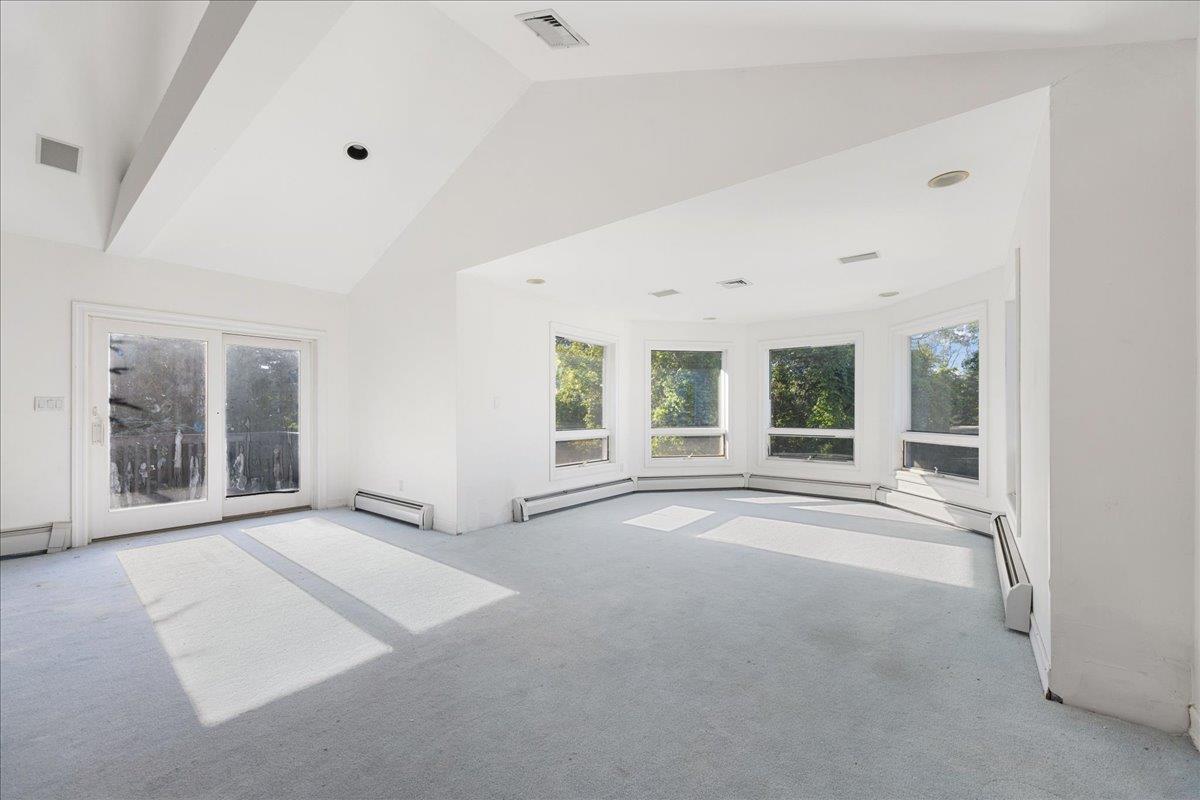 587 Route 306, Suffern, NY 10901