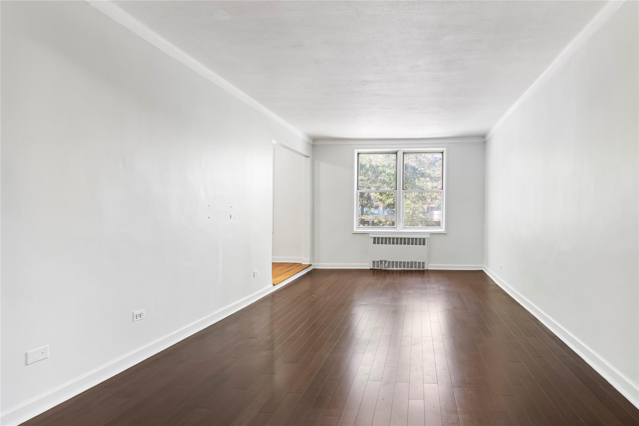 67-12 Yellowstone Blvd # C-12, Forest Hills, NY 11375