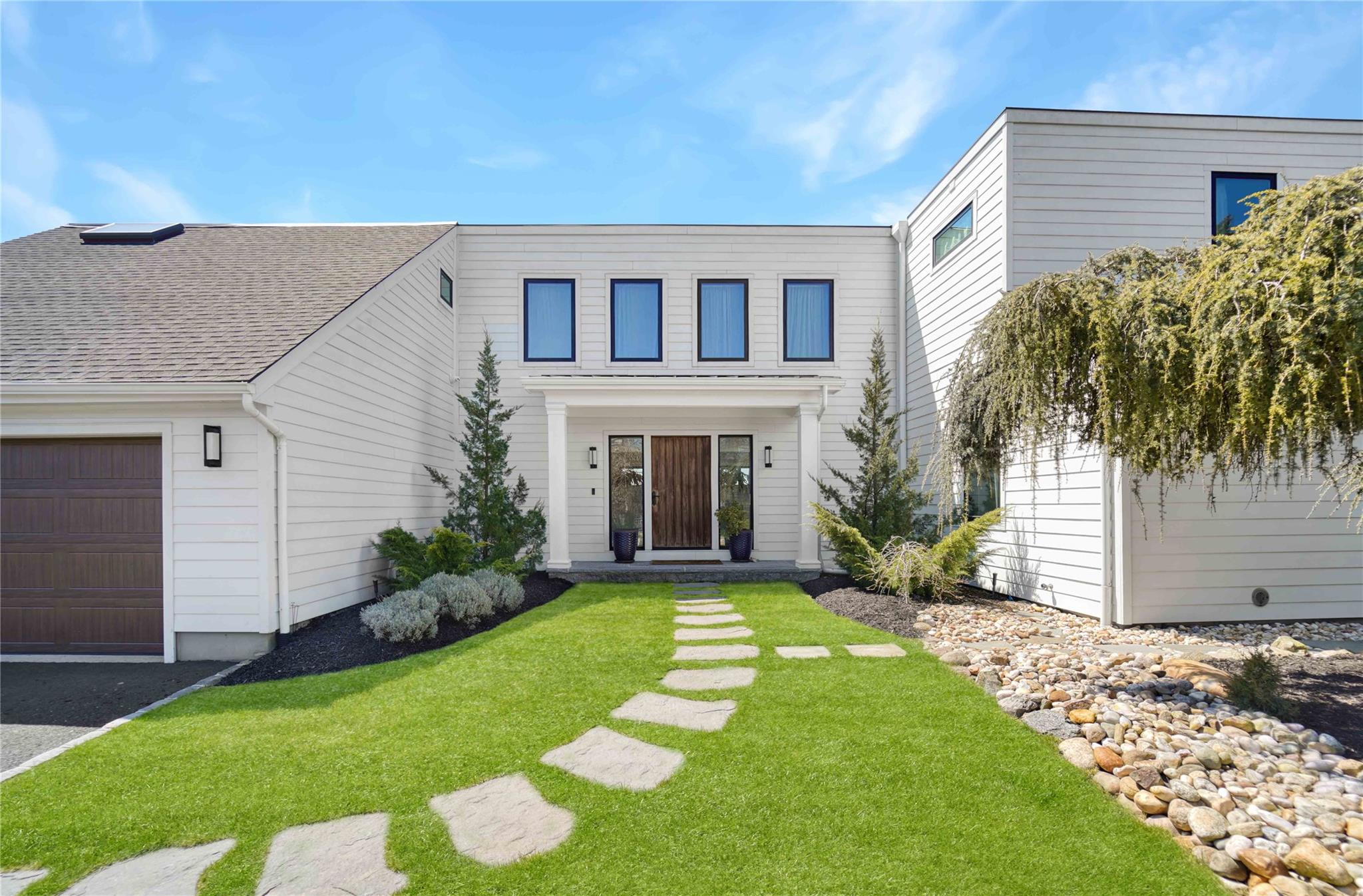 24 Laura Lee Drive, Center Moriches, NY 11934