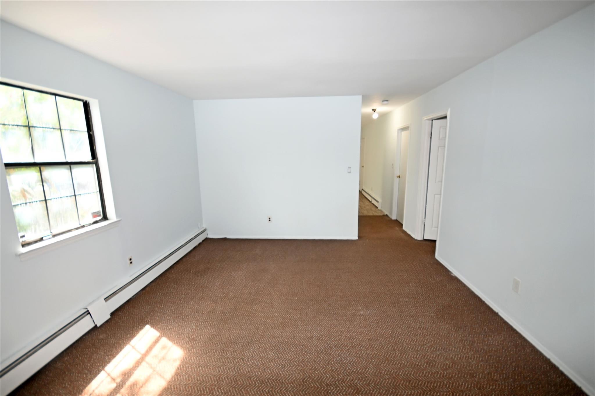 51 Manor Road, Valley Stream, NY 11580