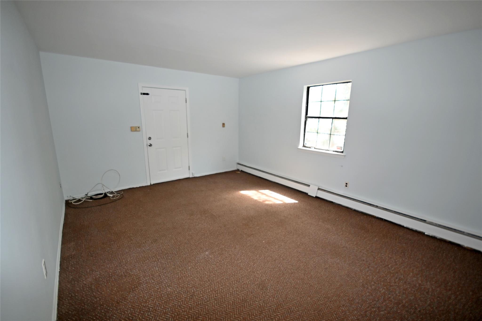 51 Manor Road, Valley Stream, NY 11580